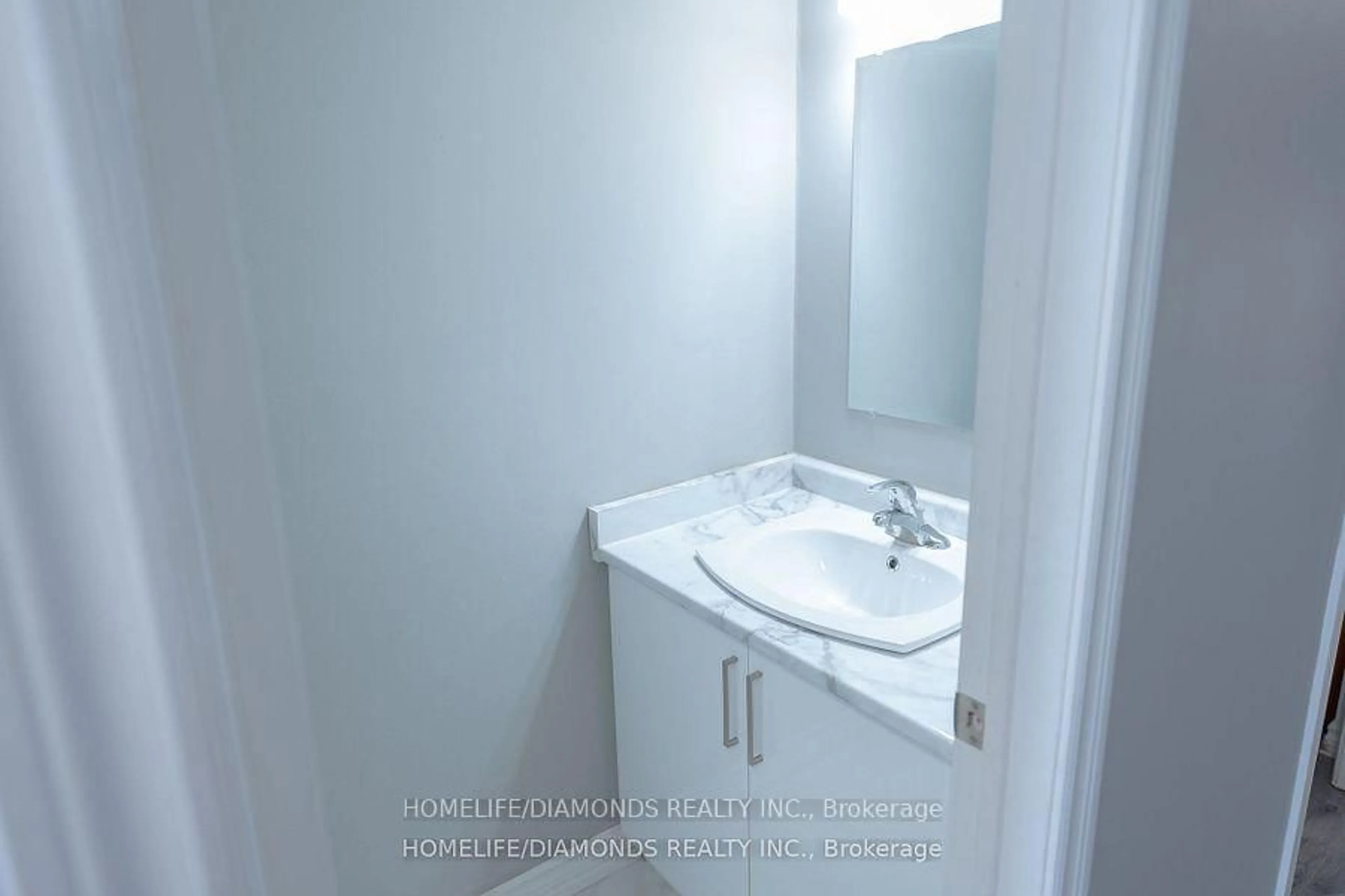 A pic of a room for 44 NELSON Tr, Welland Ontario L3C 3V4