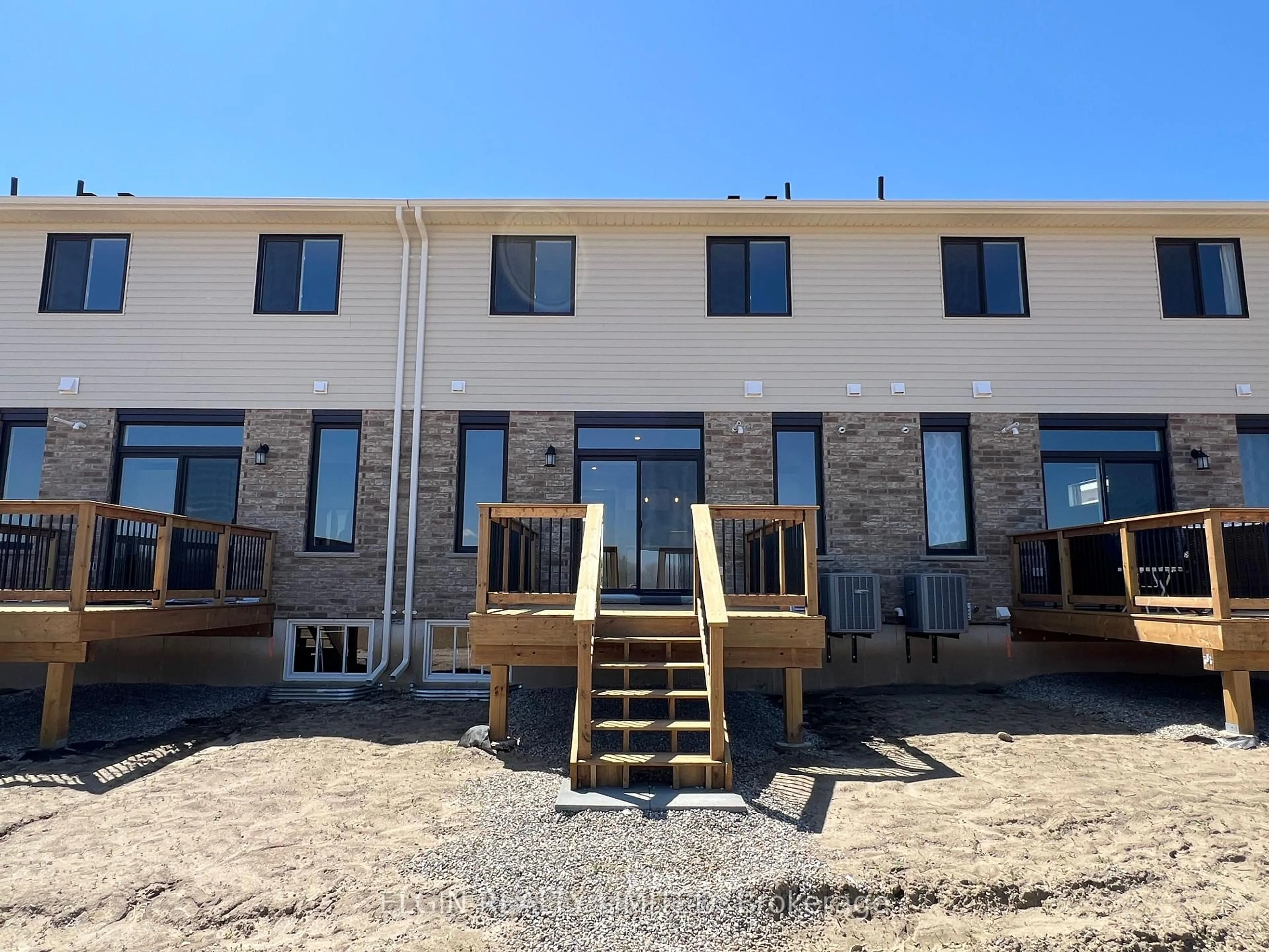 A pic from outside/outdoor area/front of a property/back of a property/a pic from drone, building for 65 Braun Ave, Tillsonburg Ontario N4G 0K4