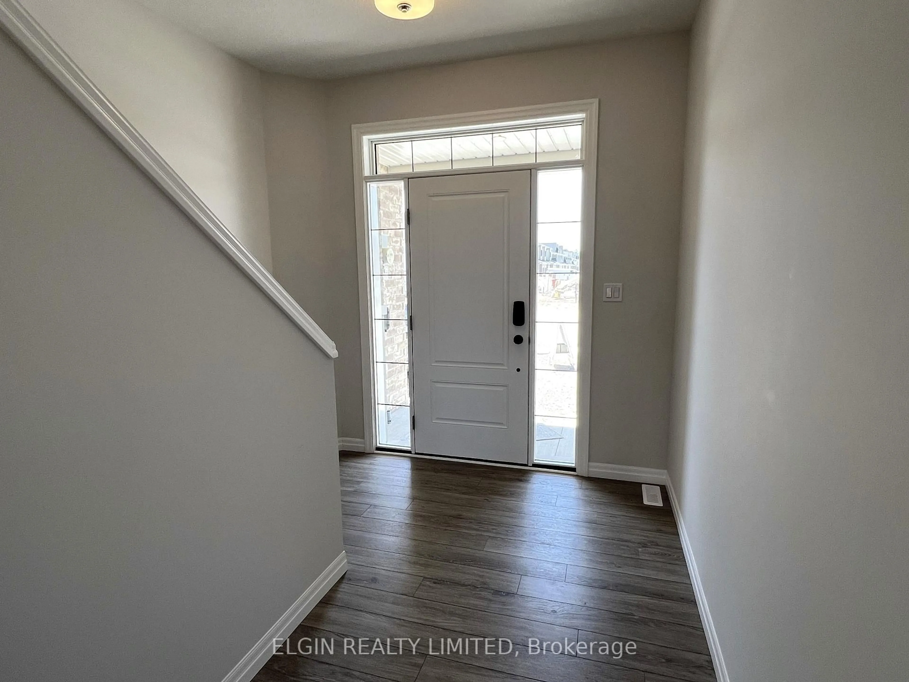Indoor entryway for 65 Braun Ave, Tillsonburg Ontario N4G 0K4