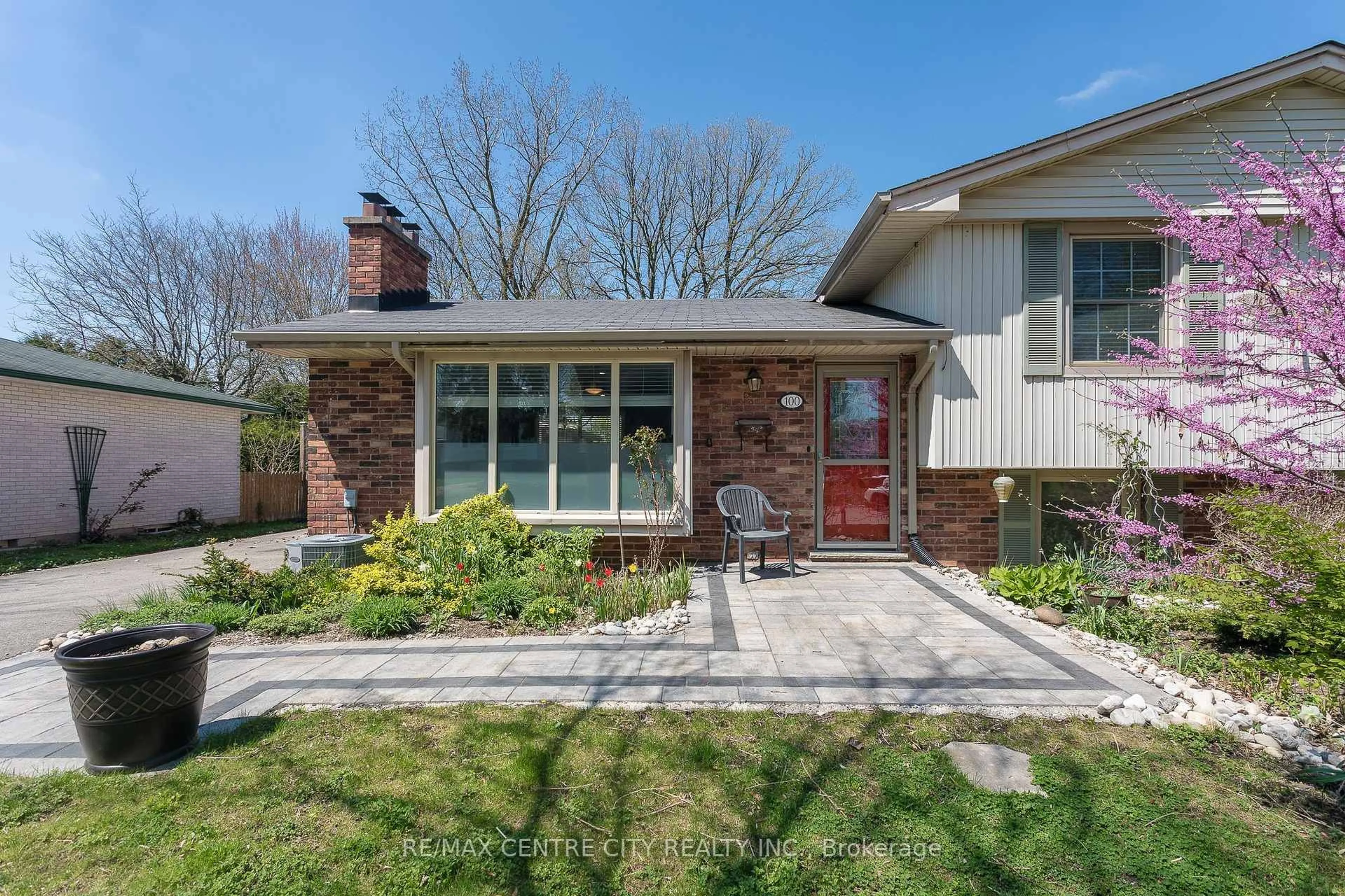 Home with brick exterior material, street for 100 HONEYSUCKLE Cres, London East Ontario N5Y 4P4