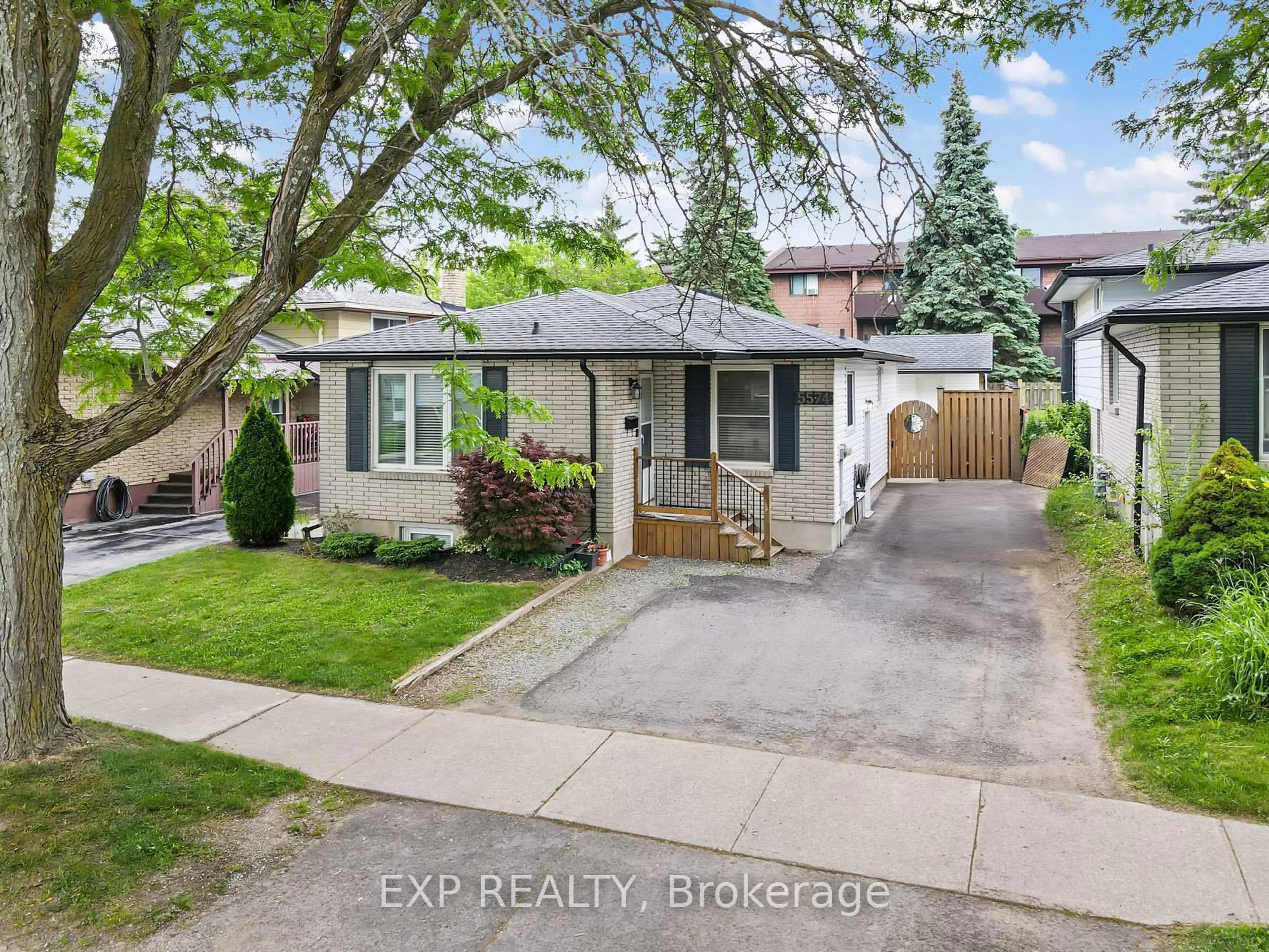 Unknown for 5574 Church's Lane, Niagara Falls Ontario L2J 3J2