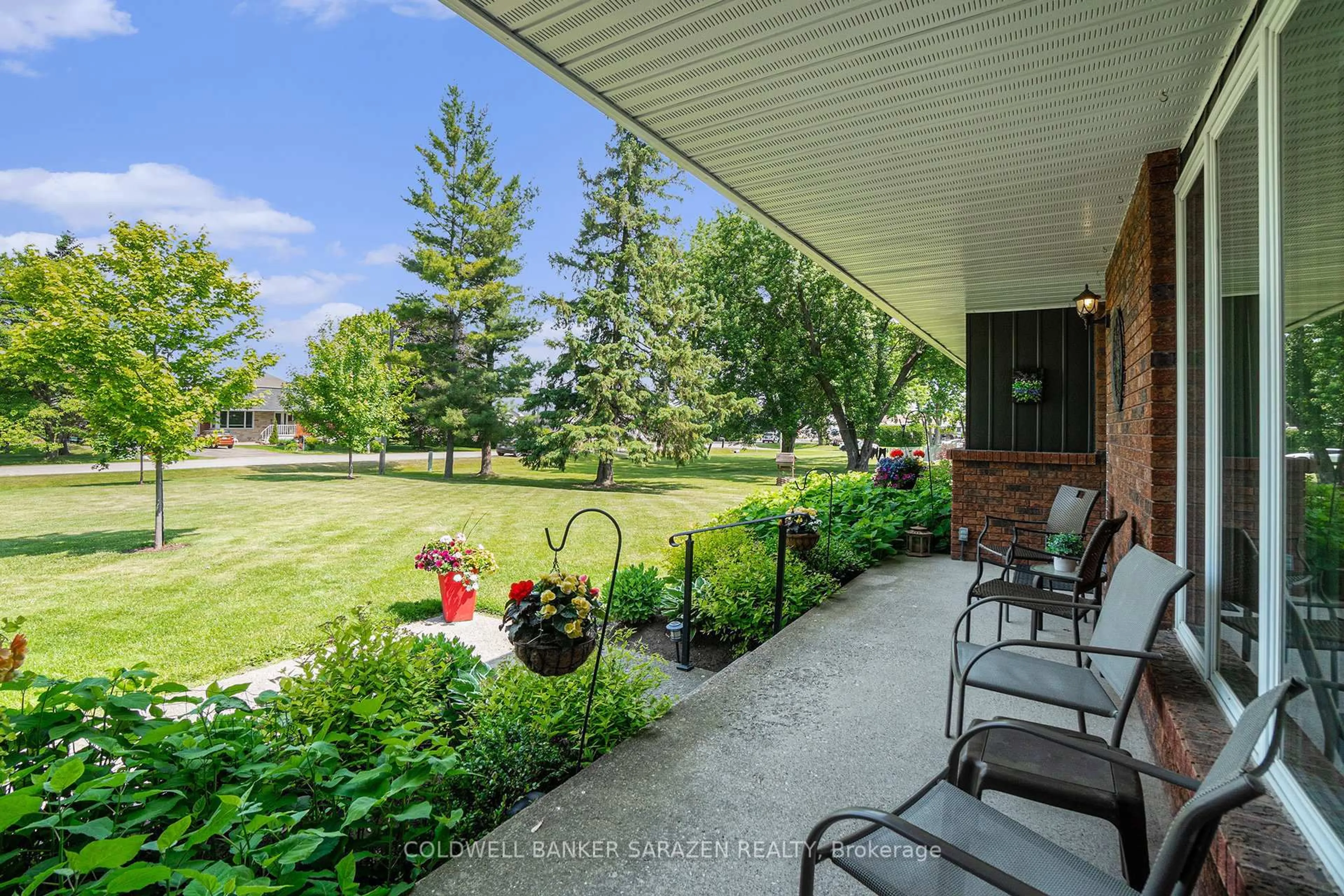 Patio, water/lake/river/ocean view for 37 WABALAC Dr, Arnprior Ontario K7S 3G9