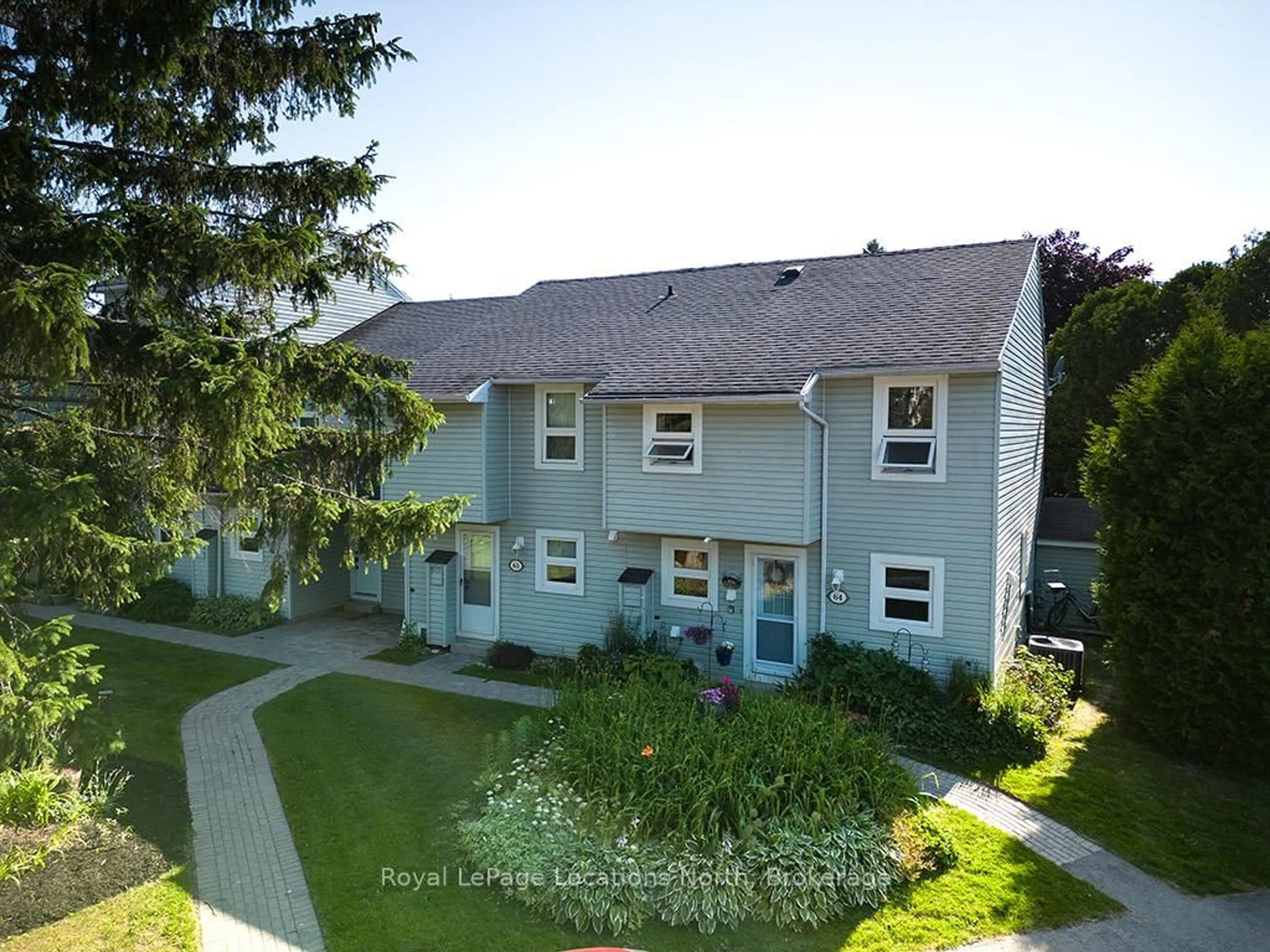 A pic from outside/outdoor area/front of a property/back of a property/a pic from drone, street for 127 Alfred St #64, Blue Mountains Ontario N0H 2P0