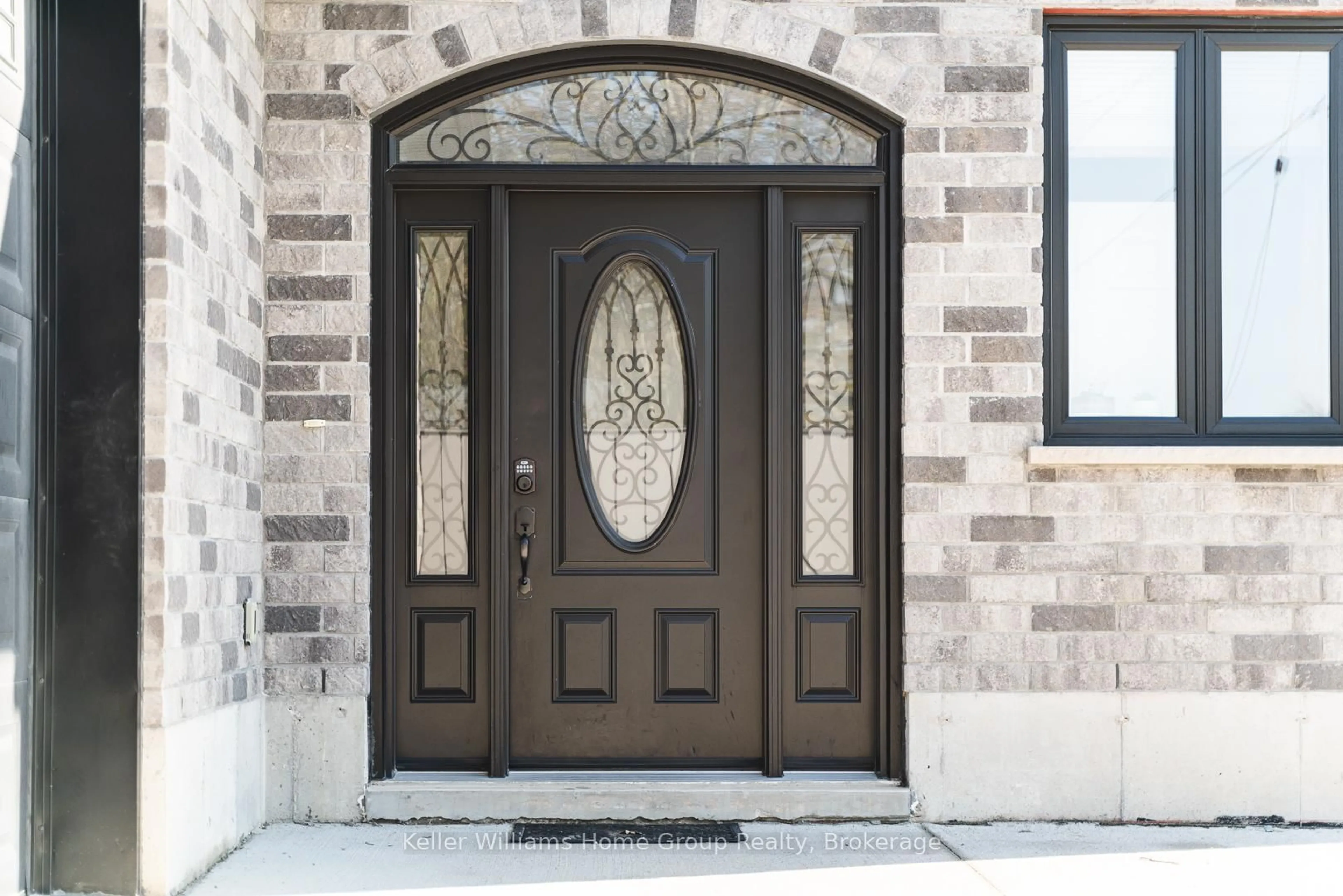 Indoor entryway for 202 Ellen St, North Perth Ontario N0G 1B0