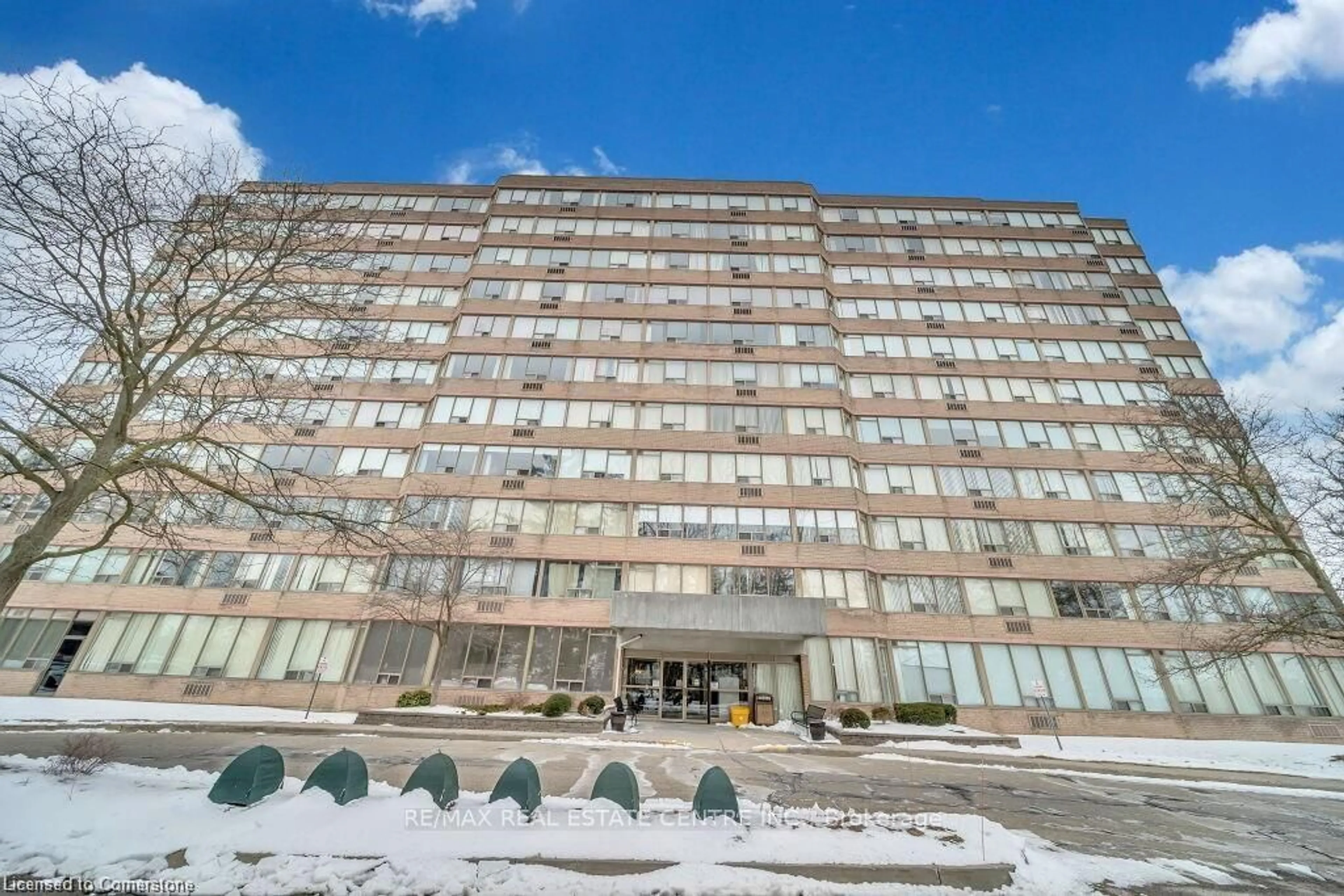 Unknown for 3227 King St #311, Kitchener Ontario N2A 3Z9