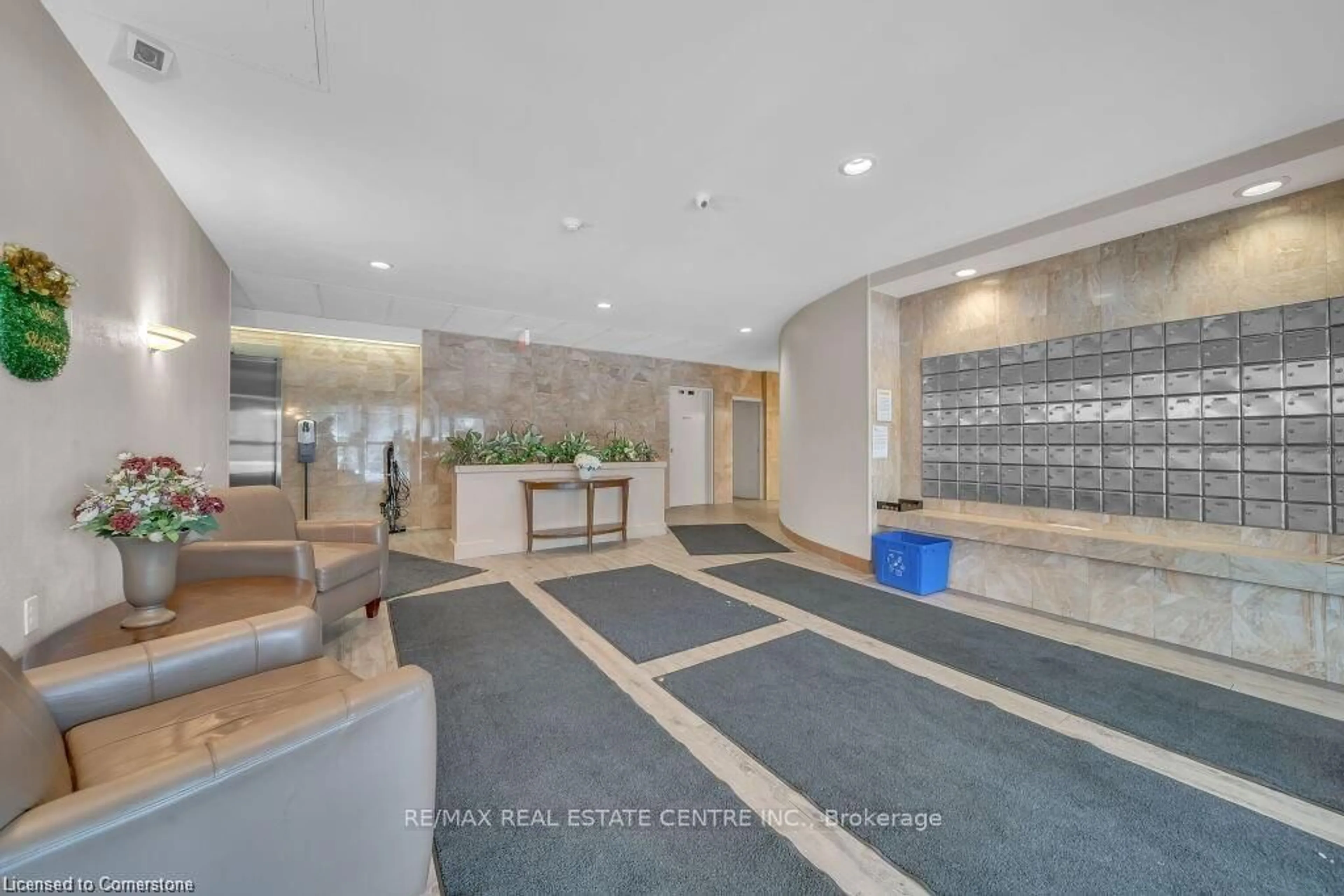 Lobby for 3227 King St #311, Kitchener Ontario N2A 3Z9