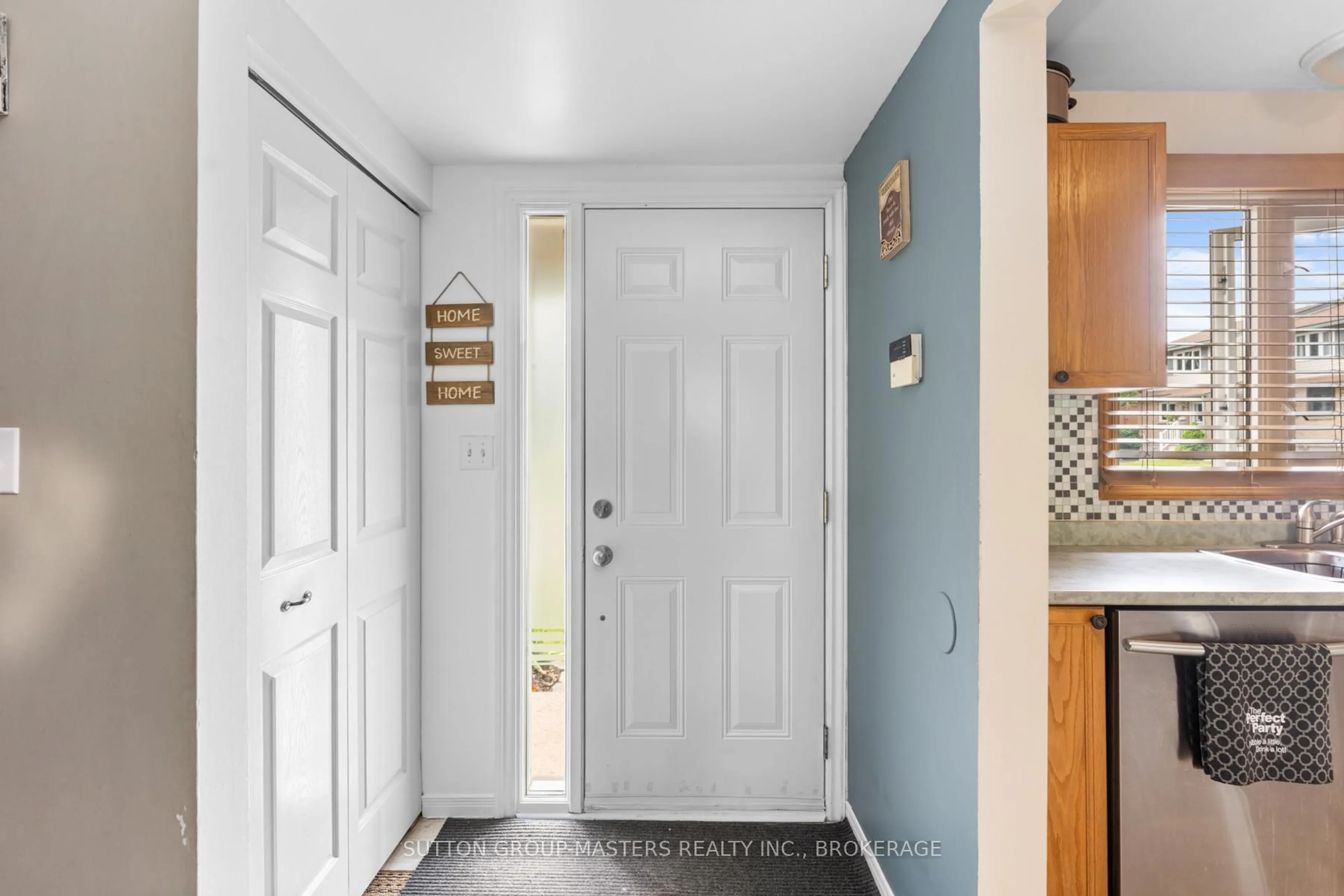 Indoor entryway for 25 Coventry Cres #49, Kingston Ontario K7M 7S2