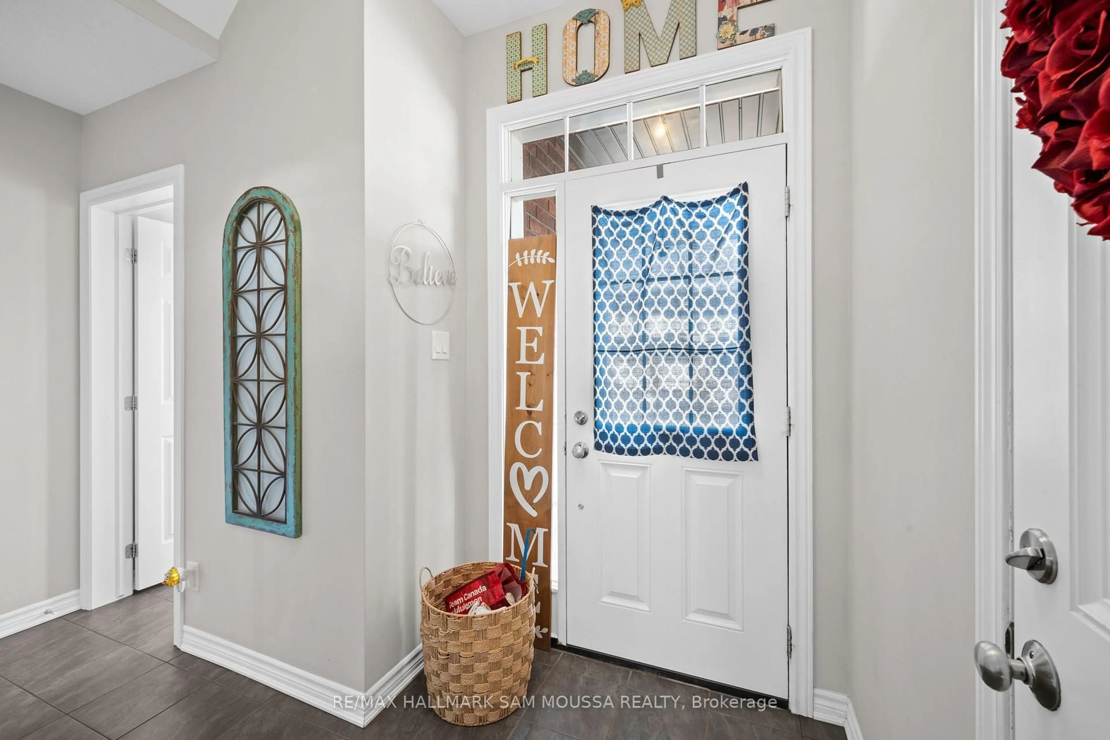 Indoor entryway for 111 Santolina St, Ottawa Ontario K2S 0W9
