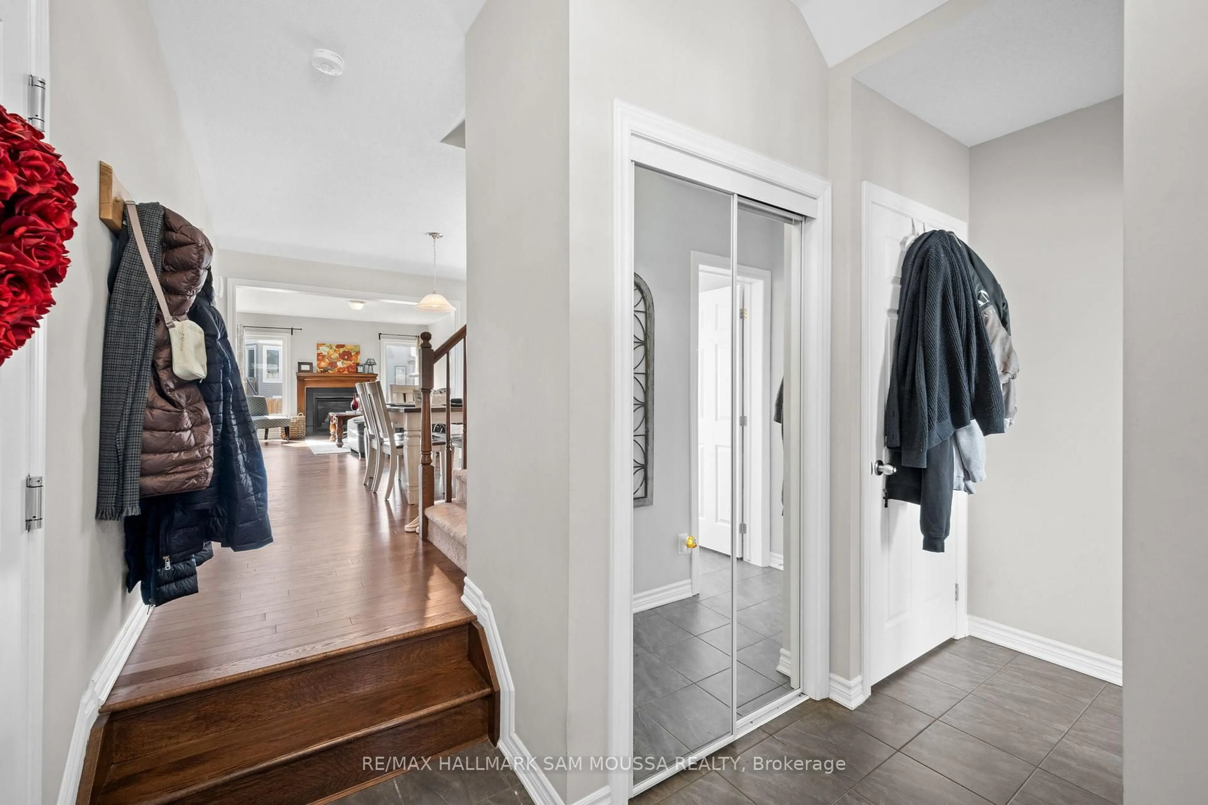 Indoor entryway for 111 Santolina St, Ottawa Ontario K2S 0W9