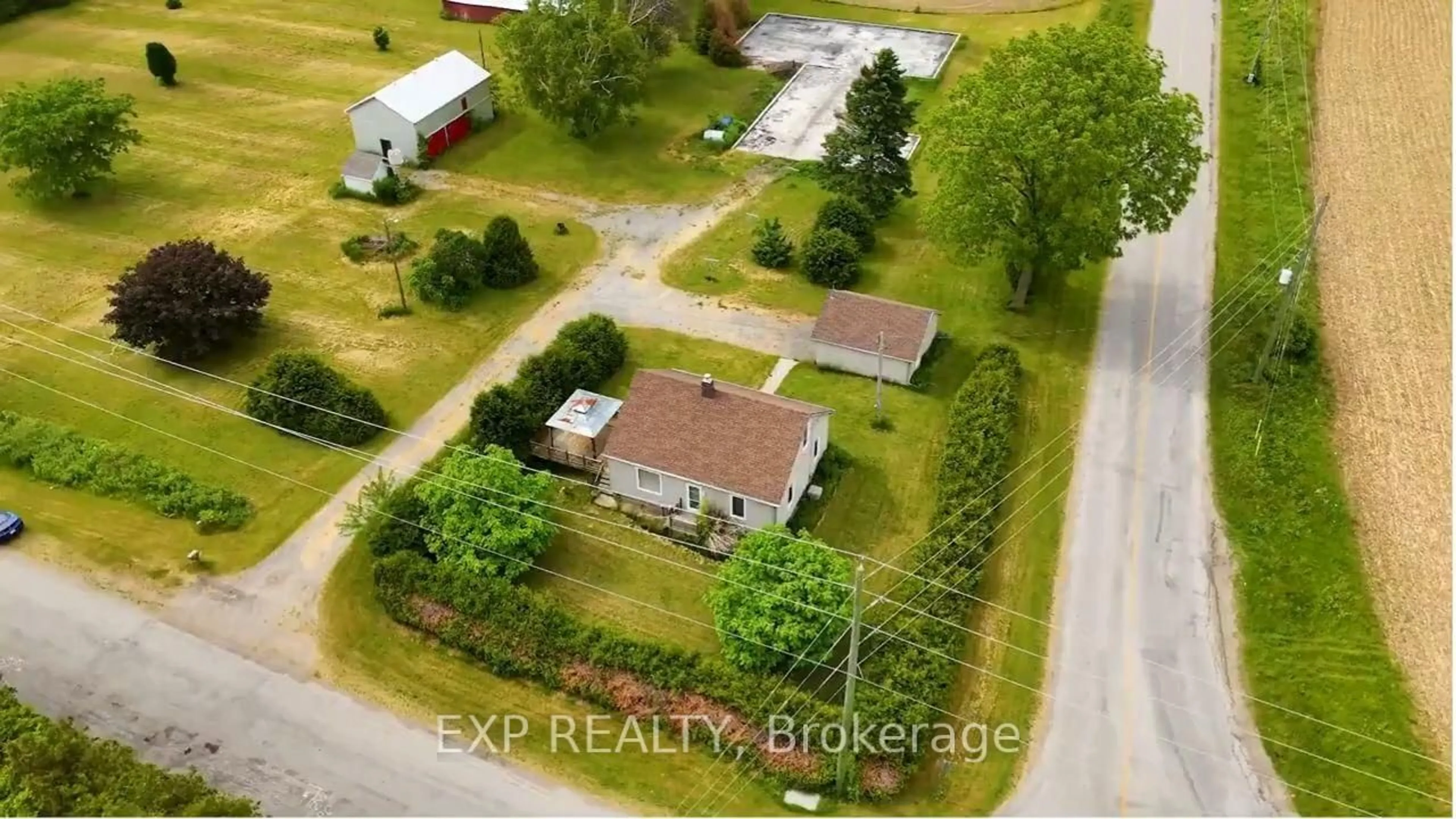 A pic from outside/outdoor area/front of a property/back of a property/a pic from drone, street for 1421 WINDHAM Rd #13, Norfolk Ontario N3Y 4K6