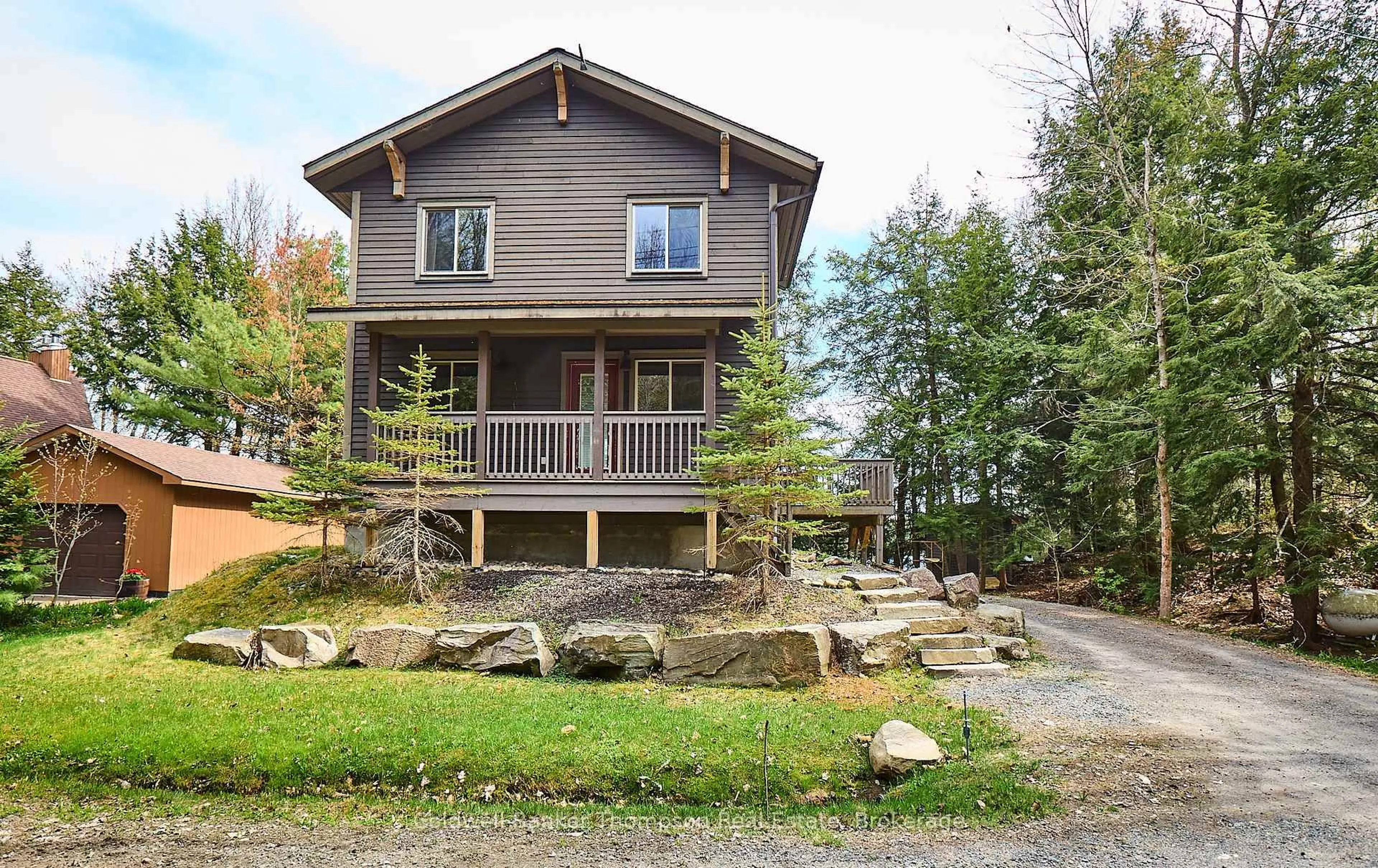 Patio, water/lake/river/ocean view for 299 Pine Ridge Rd, Huntsville Ontario P1H 1J3