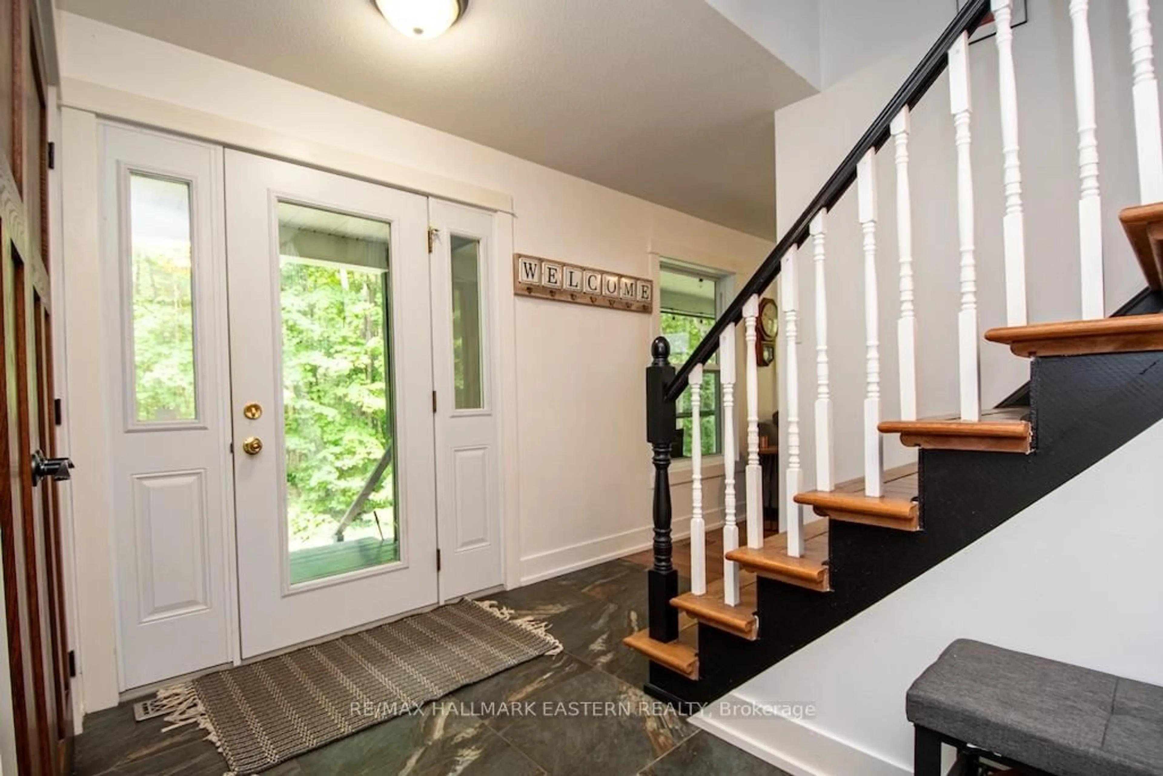 Indoor entryway for 6155 Highway 28, North Kawartha Ontario K0L 3E0