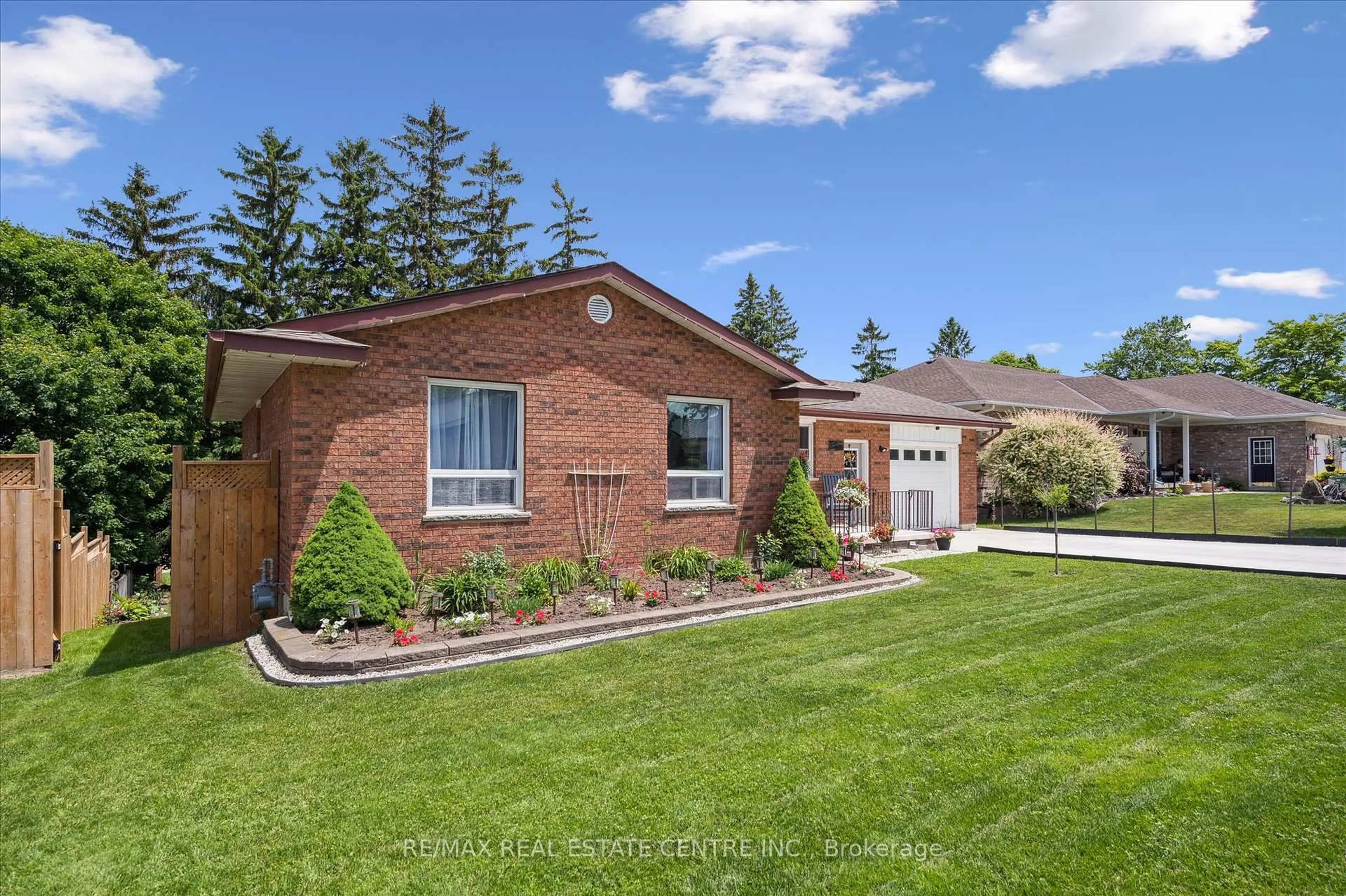 Home with brick exterior material, street for 30 High St, Mapleton Ontario N0G 1P0