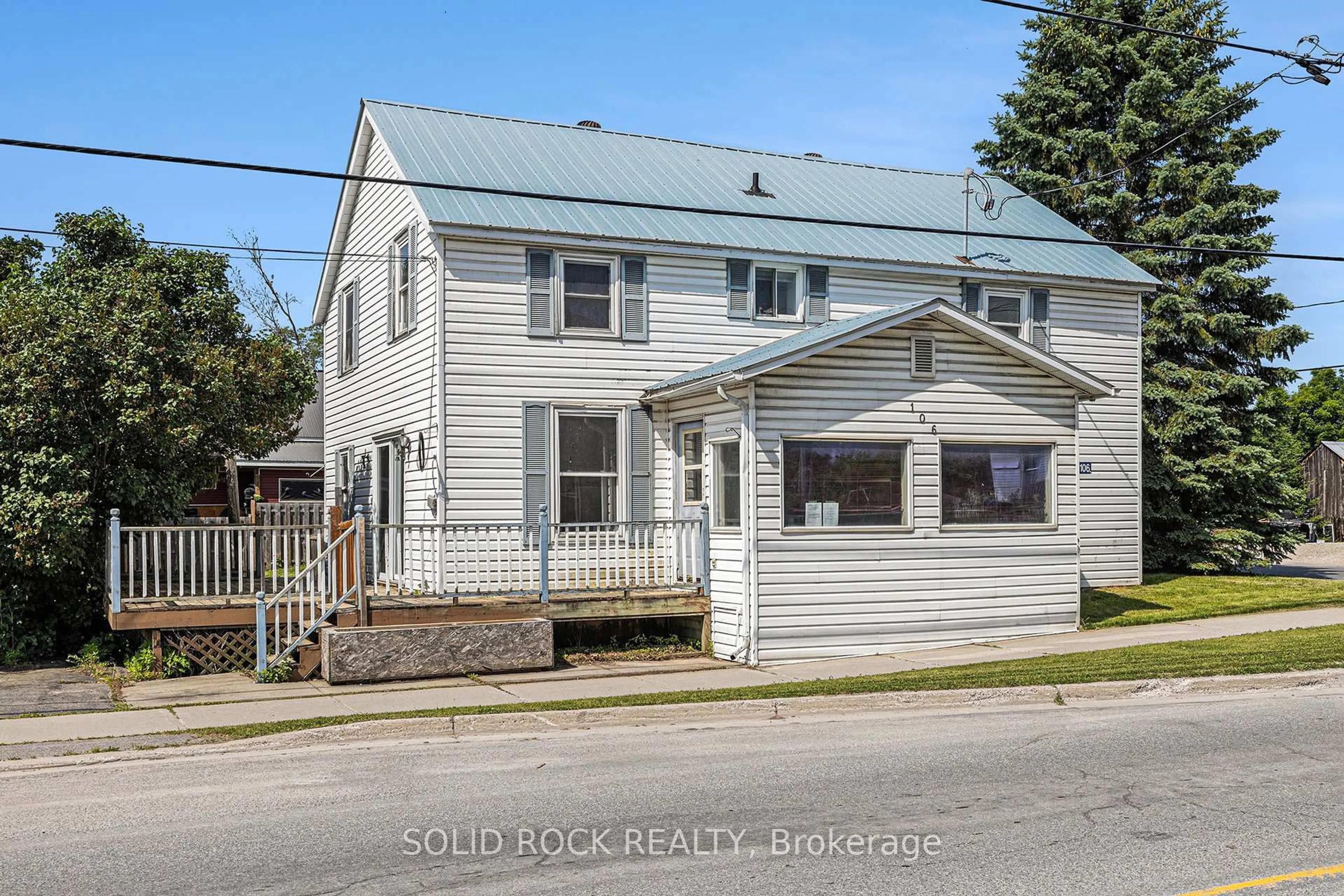 A pic from outside/outdoor area/front of a property/back of a property/a pic from drone, street for 106 GEORGE St, Lanark Ontario K0G 1K0