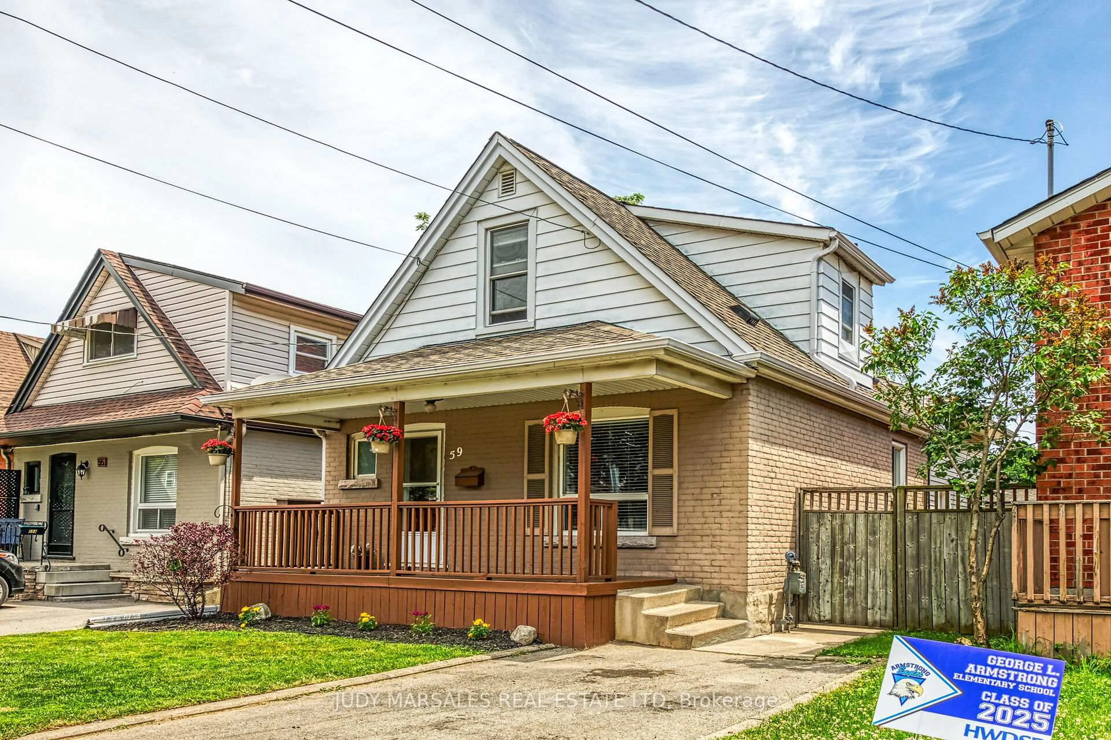 Home with brick exterior material, street for 59 East 26th St, Hamilton Ontario L8V 3C3