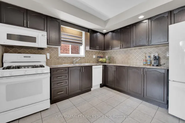 Additional image 41 of 59 East 26th St