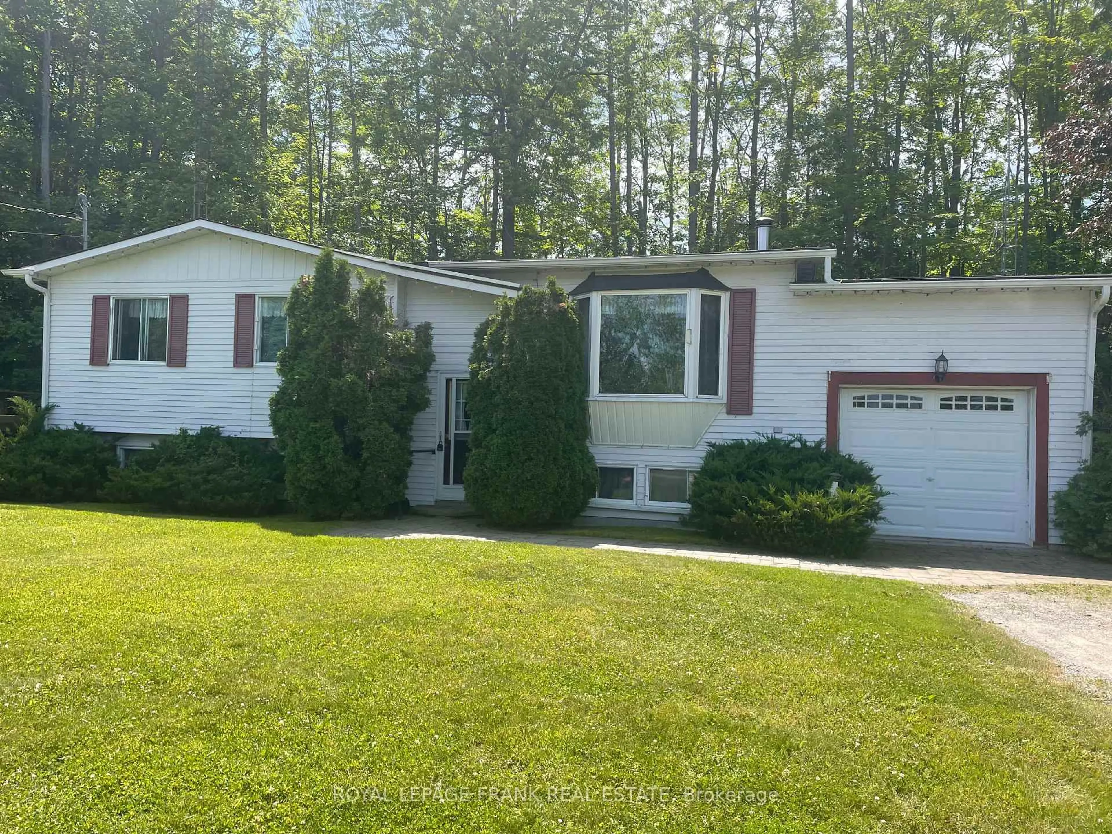 Home with vinyl exterior material, unknown for 593 County Road 24 Rd, Kawartha Lakes Ontario K0M 1L0