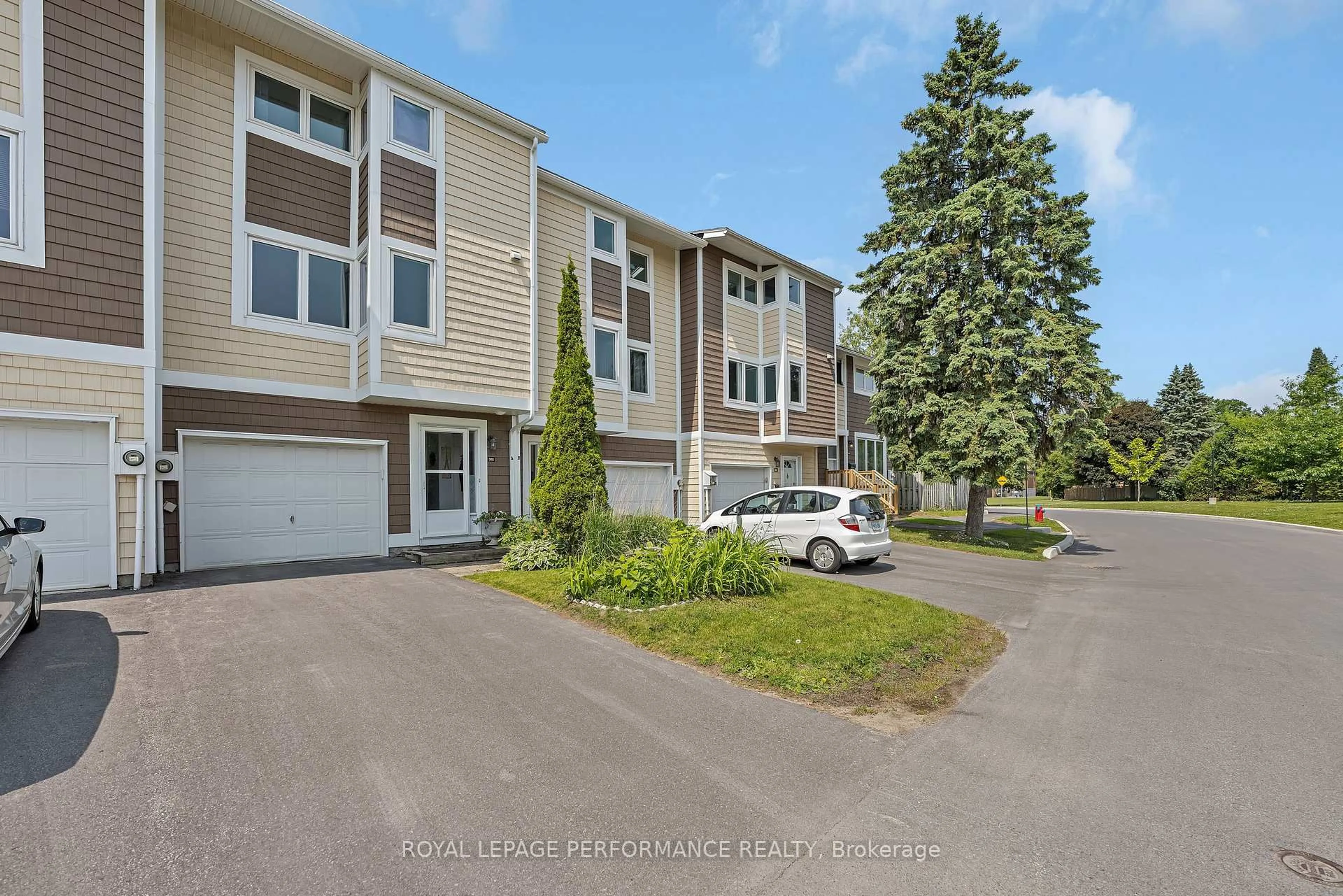 A pic from outside/outdoor area/front of a property/back of a property/a pic from drone, street for 302 Salter Cres, Kanata Ontario K2K 1Z3