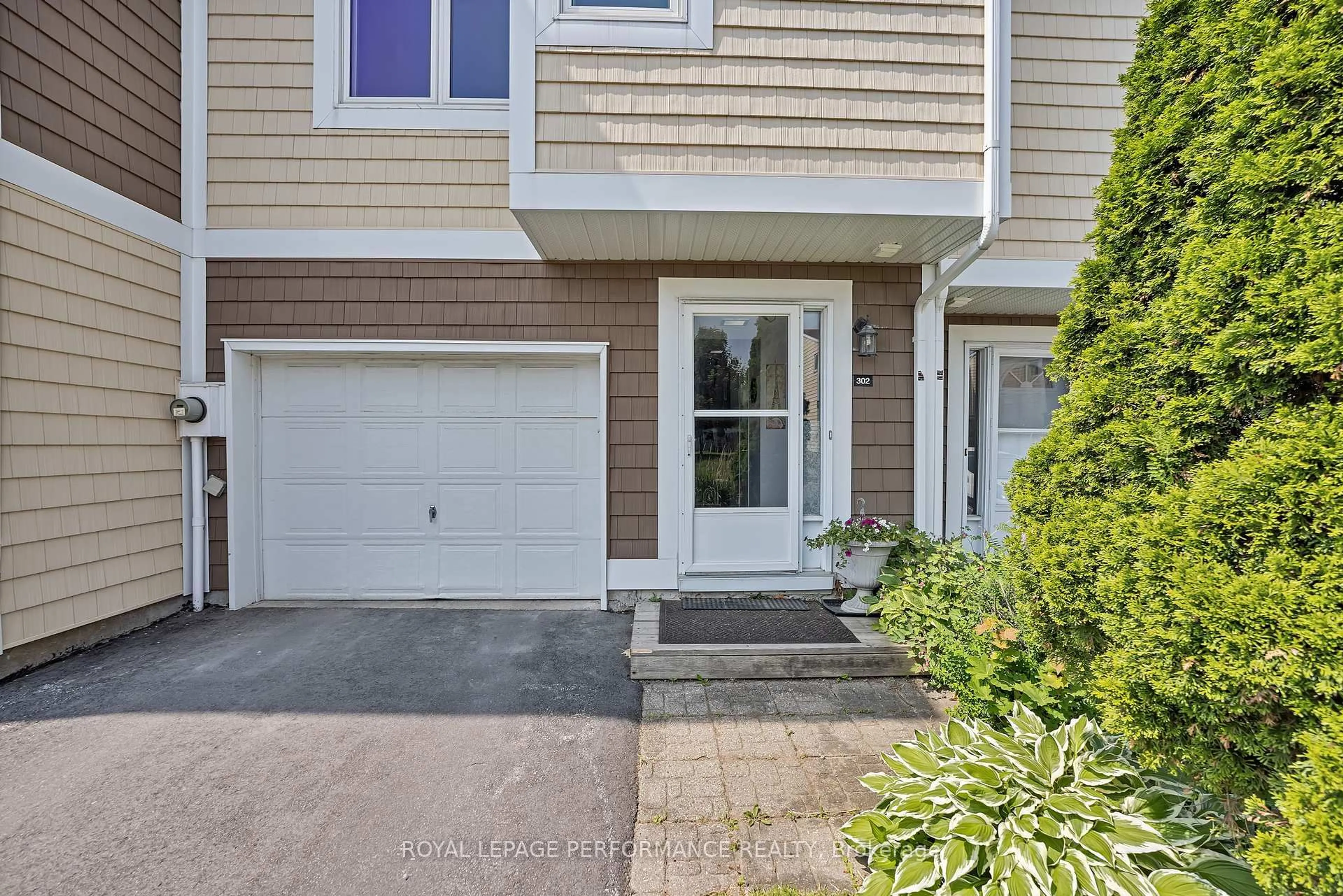 Unknown for 302 Salter Cres, Kanata Ontario K2K 1Z3