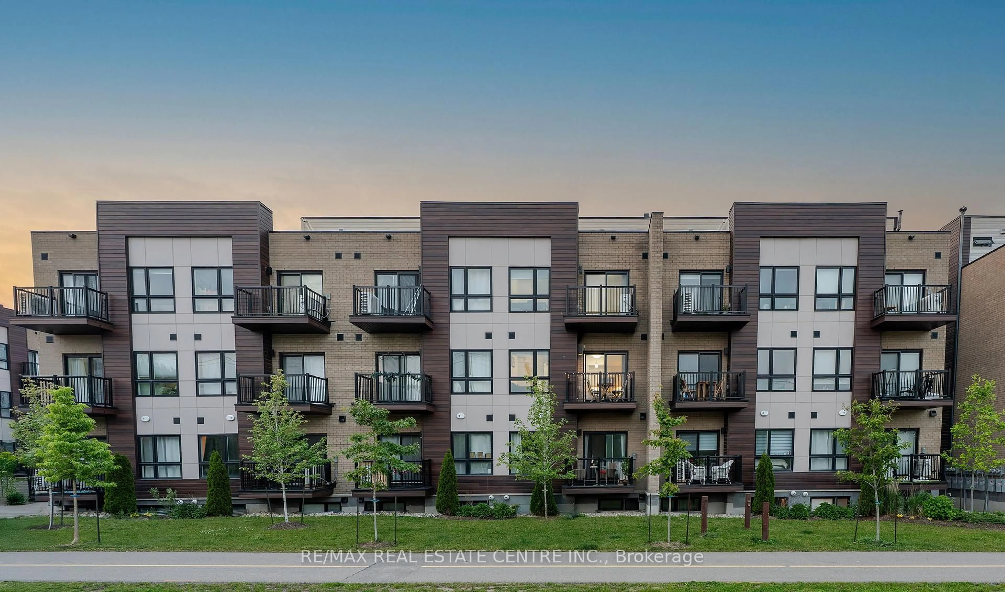 Unknown for 10 PALACE St #C12, Kitchener Ontario N2E 0J3