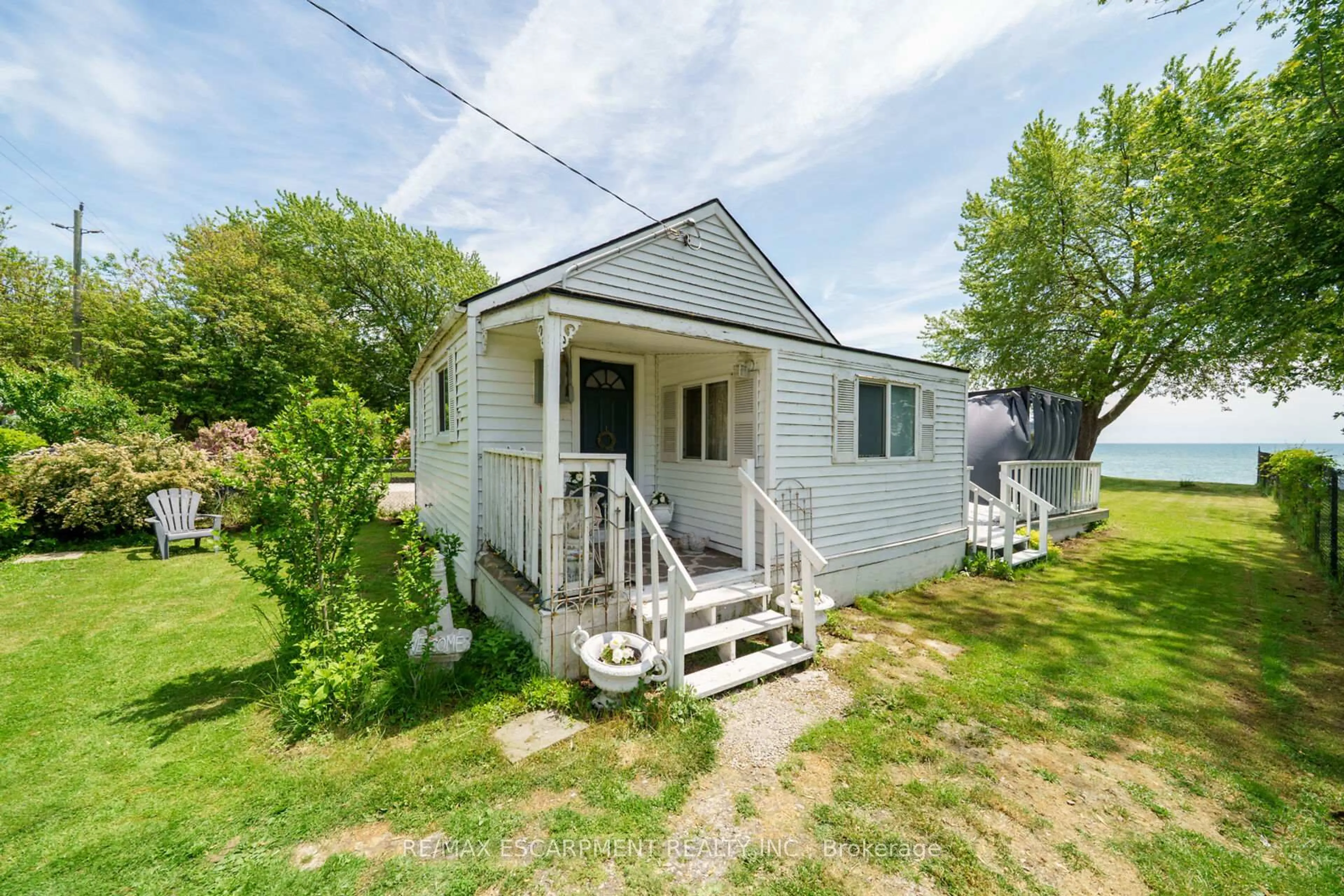 Shed for 976 Lakeshore Rd, Haldimand Ontario N0A 1P0