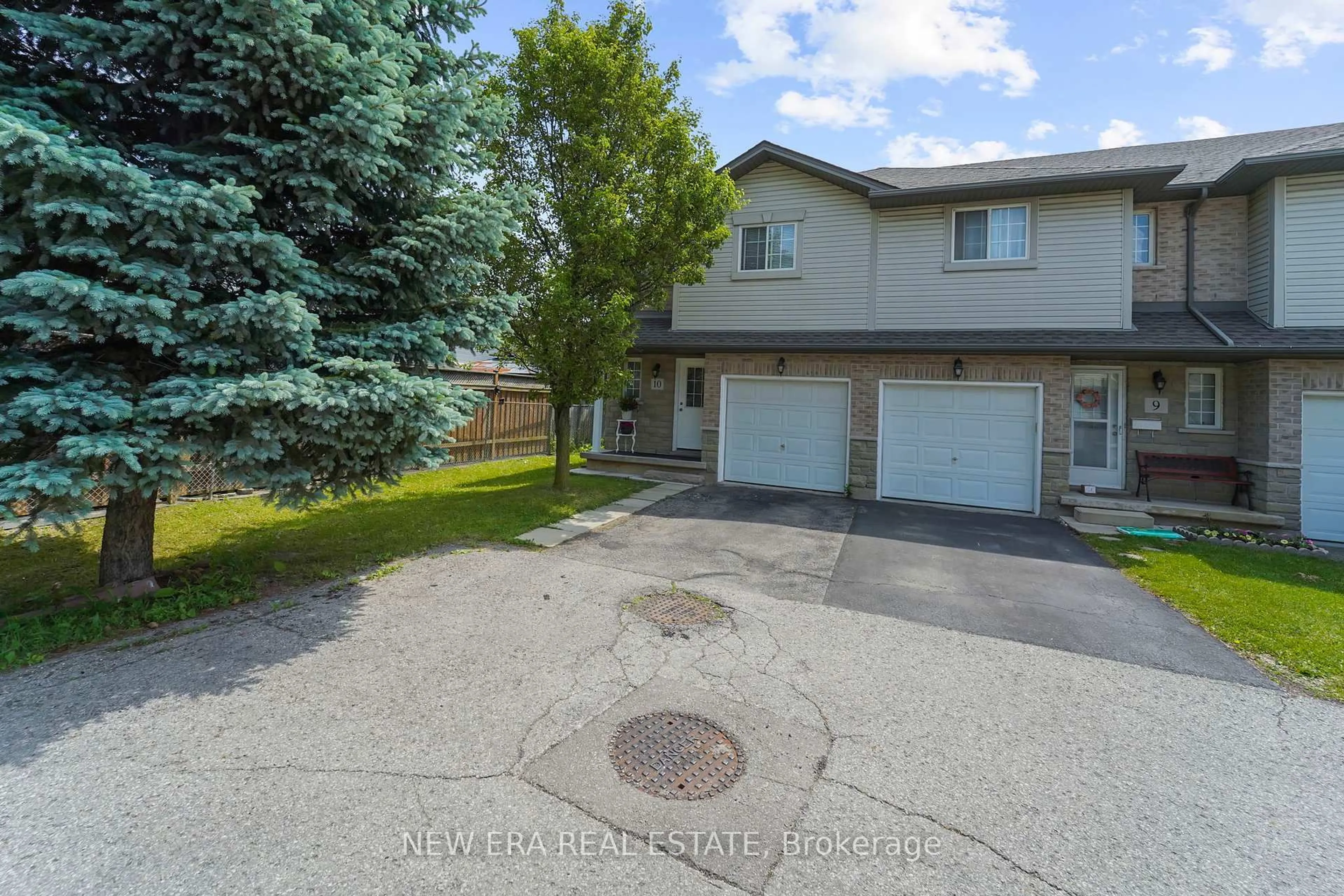 A pic from outside/outdoor area/front of a property/back of a property/a pic from drone, street for 1523 Upper Gage Ave #10, Hamilton Ontario L8W 1E6