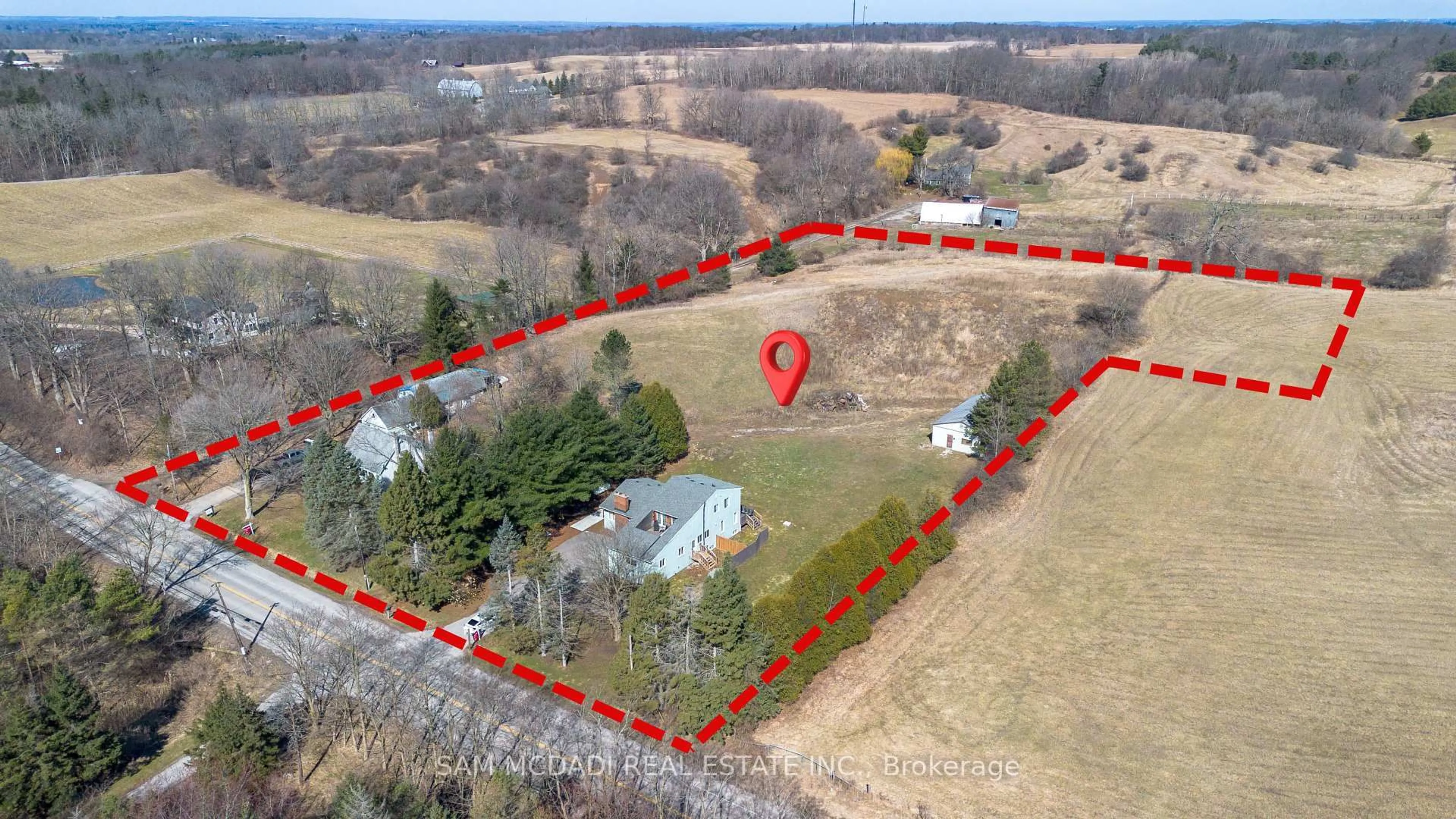 A pic from outside/outdoor area/front of a property/back of a property/a pic from drone, building for 855-867 Jerseyville Rd, Hamilton Ontario L0R 1R0