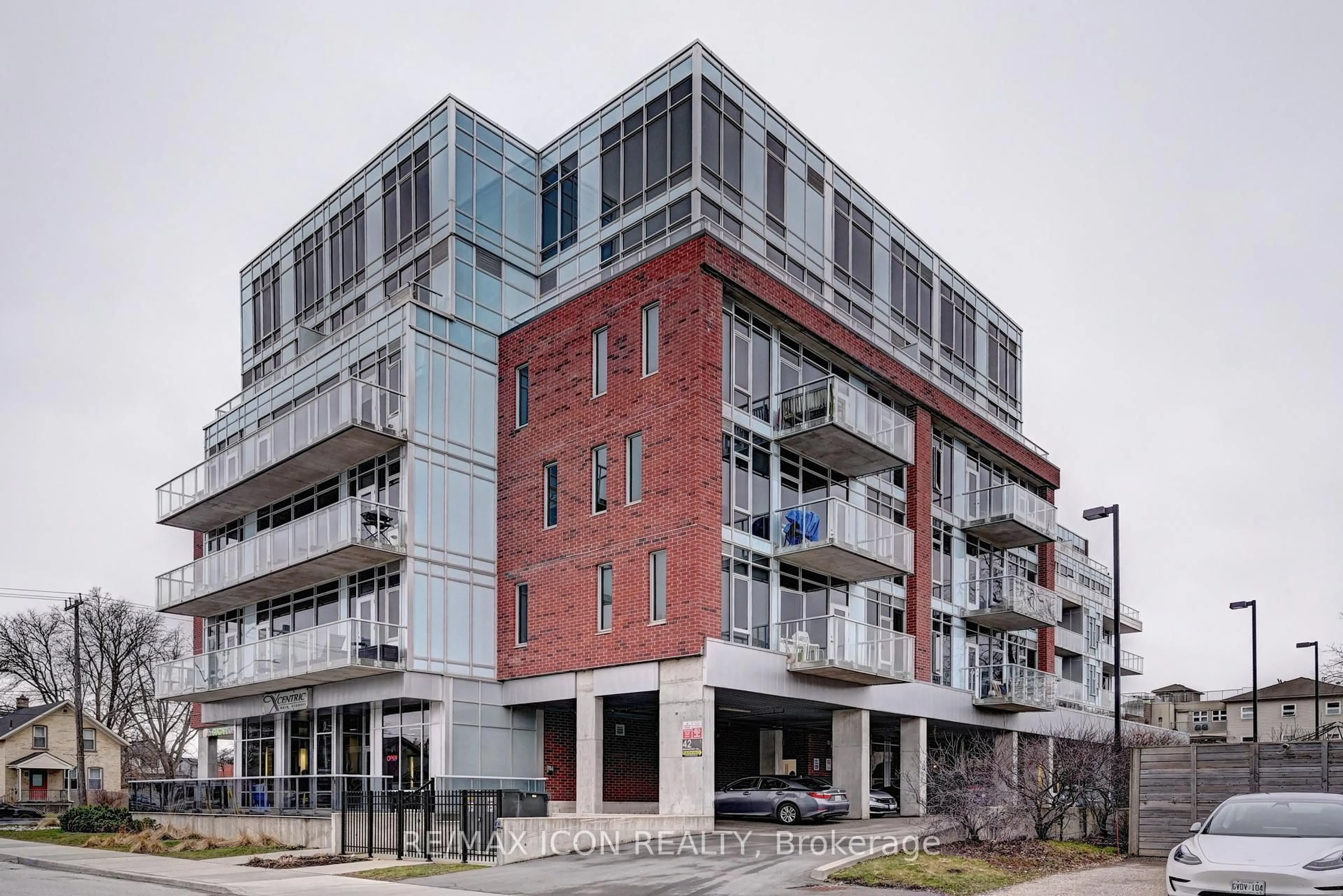 Unknown for 42 Bridgeport Rd #203, Waterloo Ontario N2J 0B3