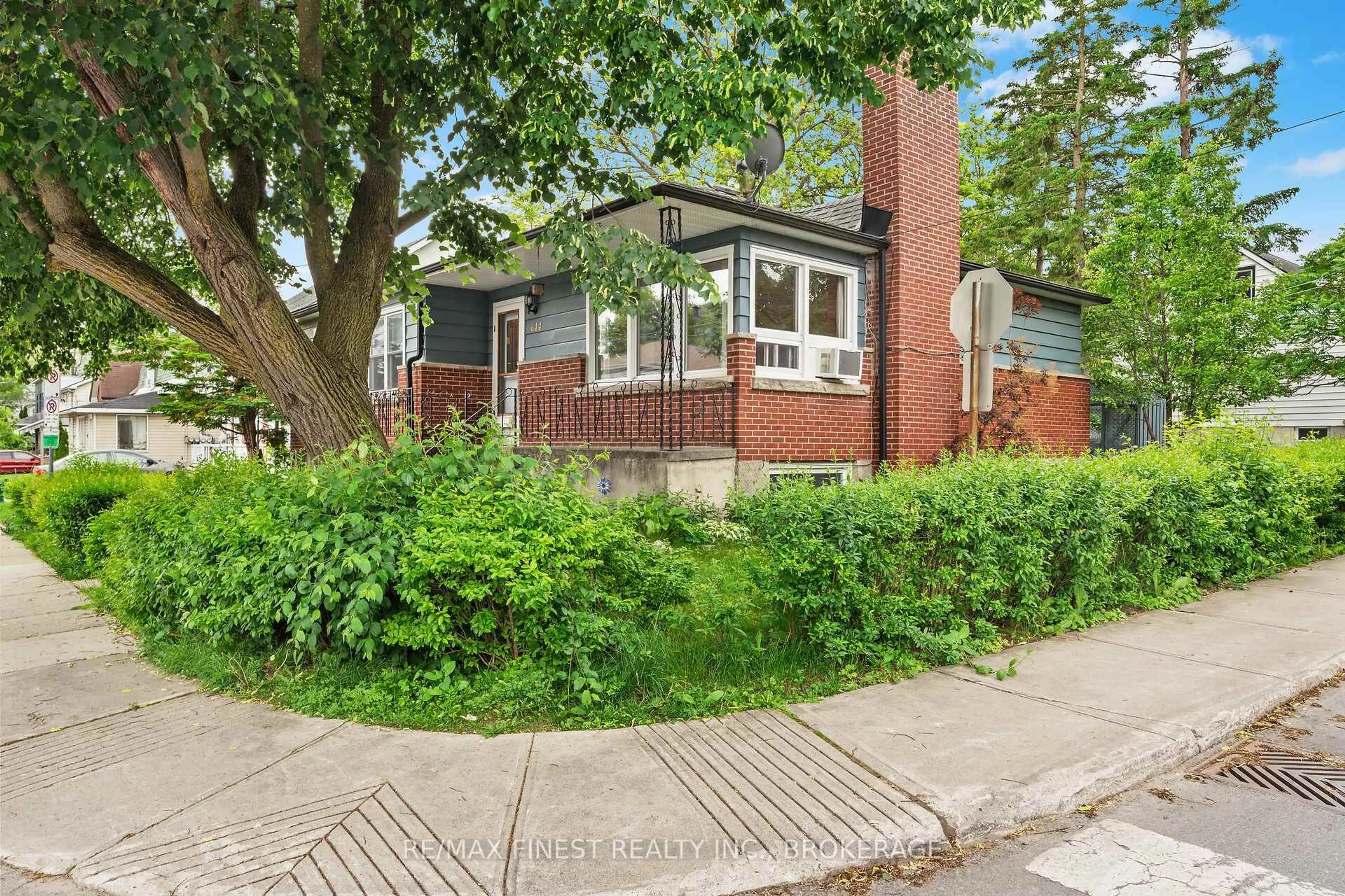 Home with brick exterior material, street for 644 Victoria St, Kingston Ontario K7K 4S4