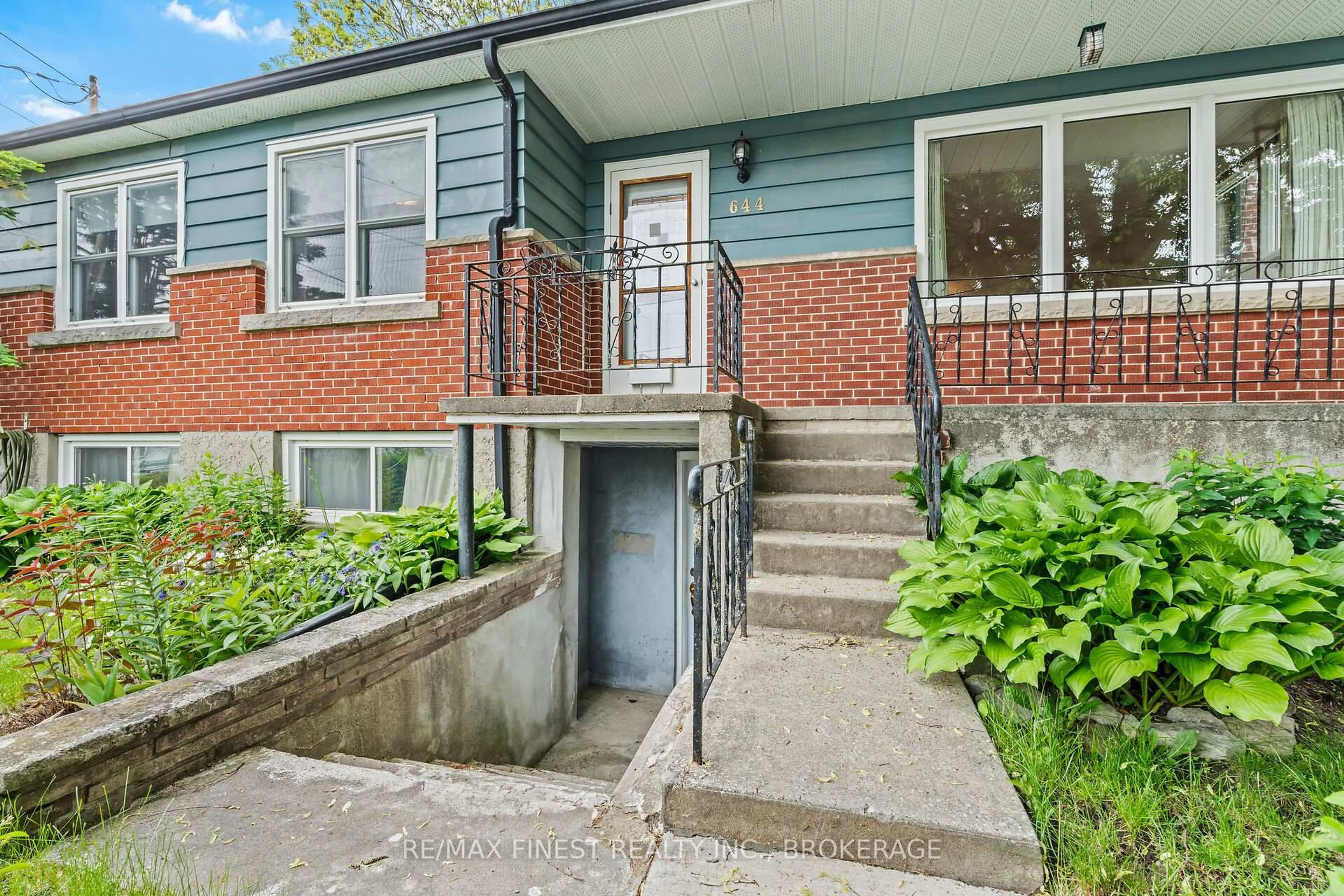 Unknown for 644 Victoria St, Kingston Ontario K7K 4S4