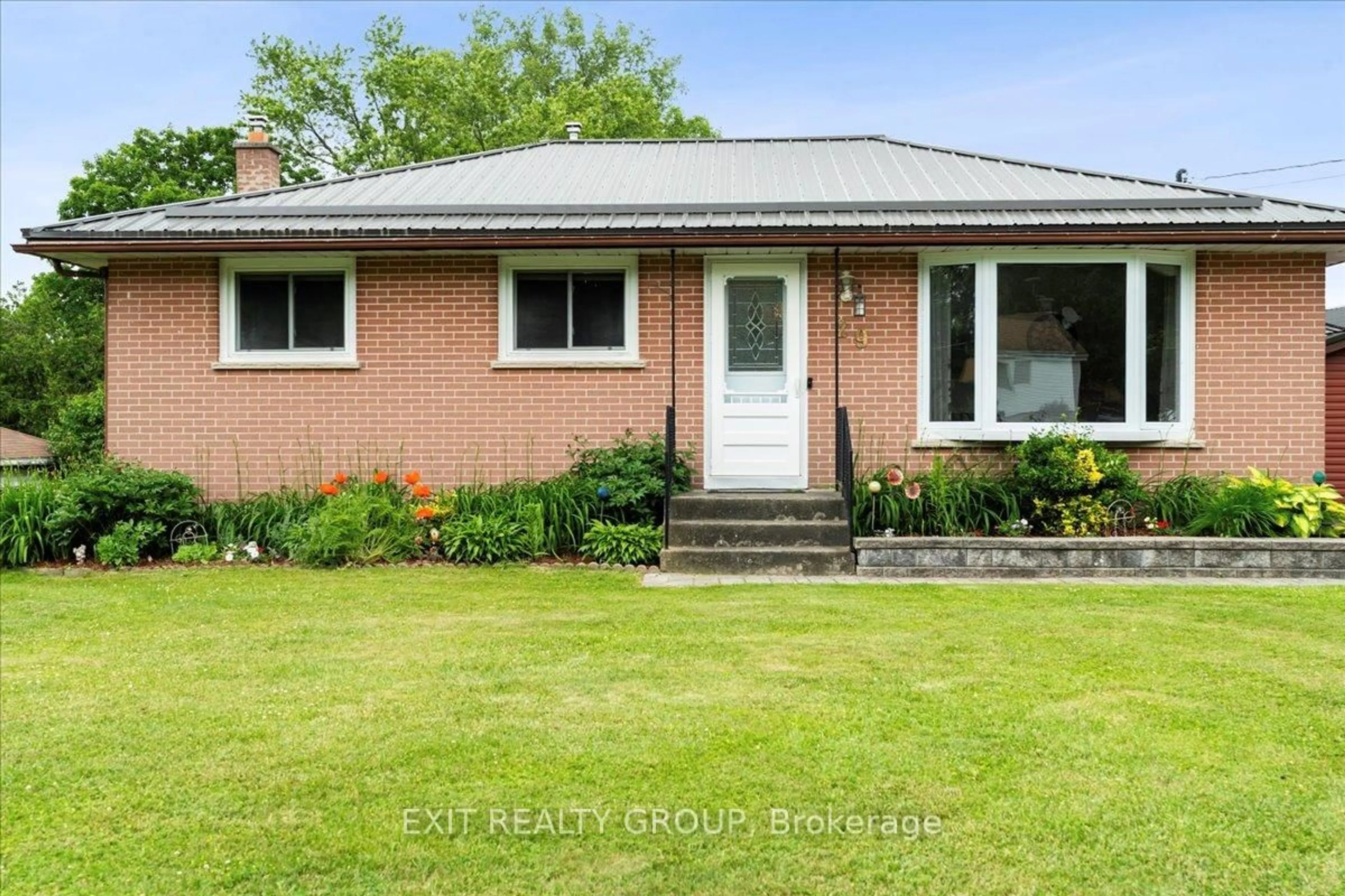 Home with brick exterior material, street for 29 Barry Rd, Quinte West Ontario K8V 0M3