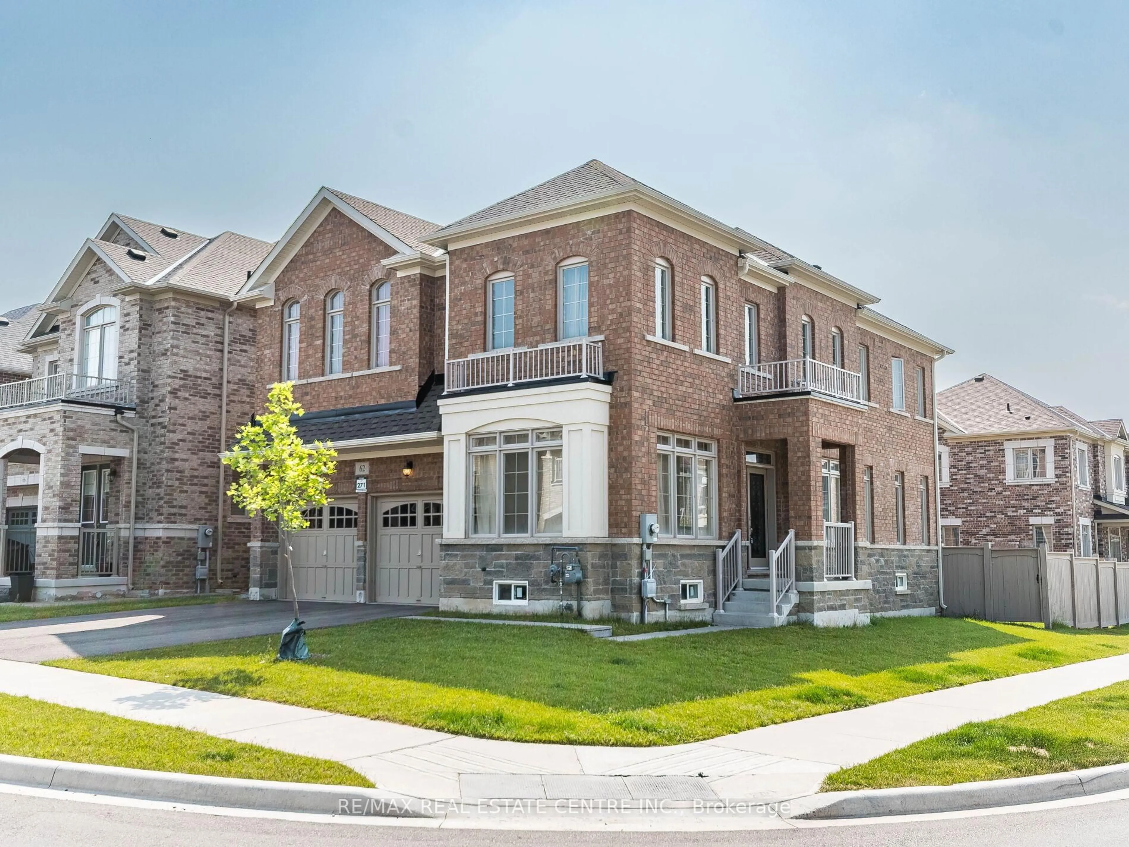 Home with brick exterior material, street for 62 Granite Ridge Tr, Hamilton Ontario L8B 1Y6
