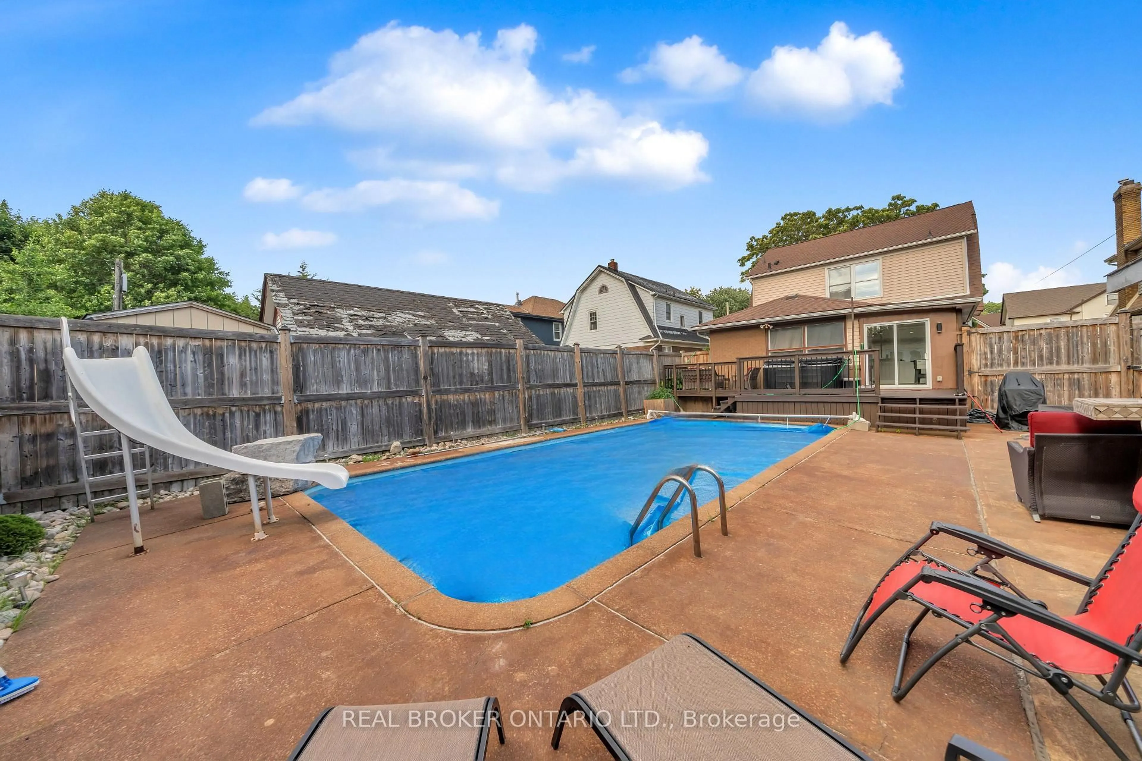 Pool for 5317 Third Ave, Niagara Falls Ontario L2E 4M6