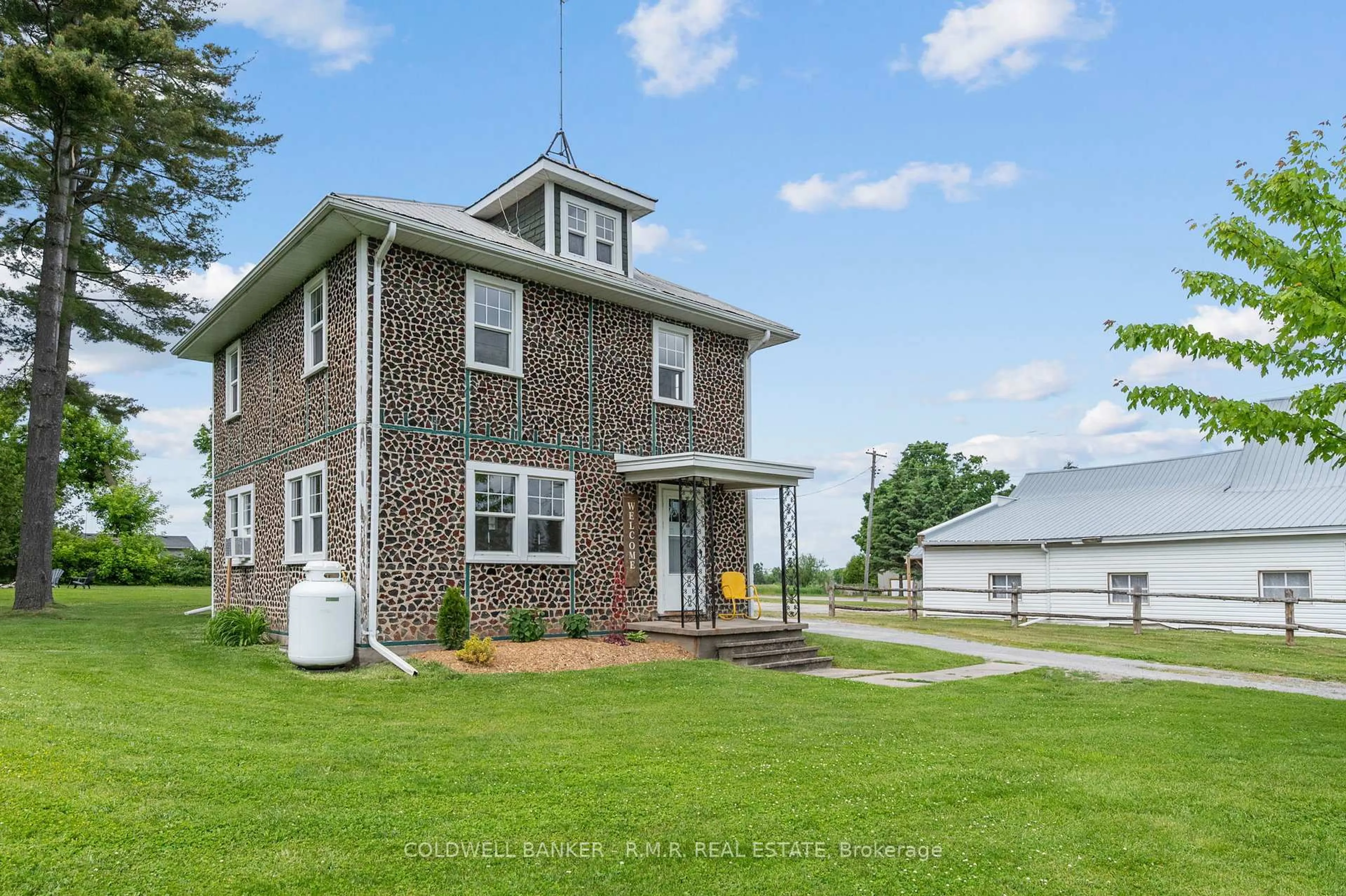Home with brick exterior material, building for 269 Glenarm Rd, Kawartha Lakes Ontario K0M 2T0