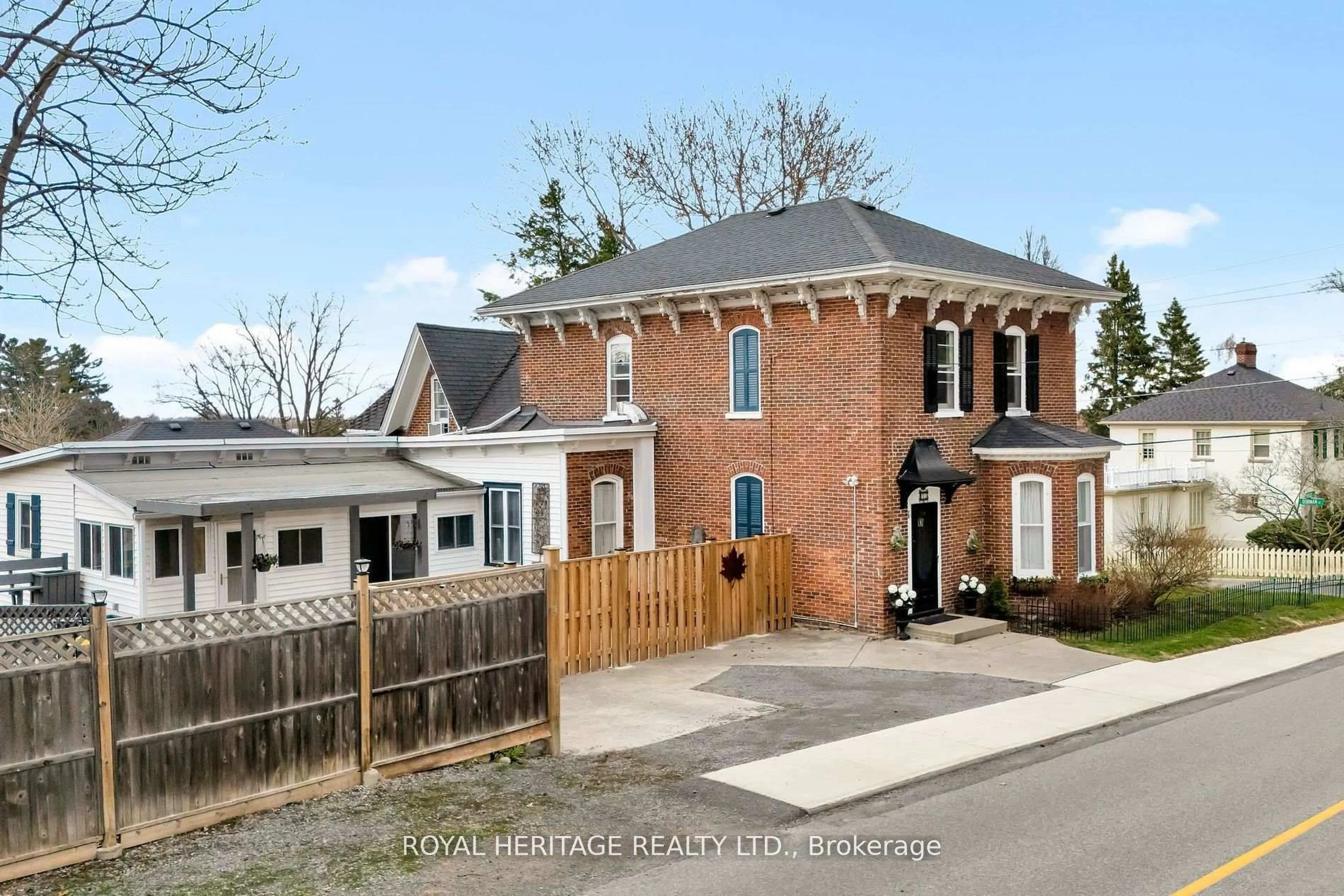 Home with brick exterior material, street for 33 Kingsley Ave, Brighton Ontario K0K 1H0