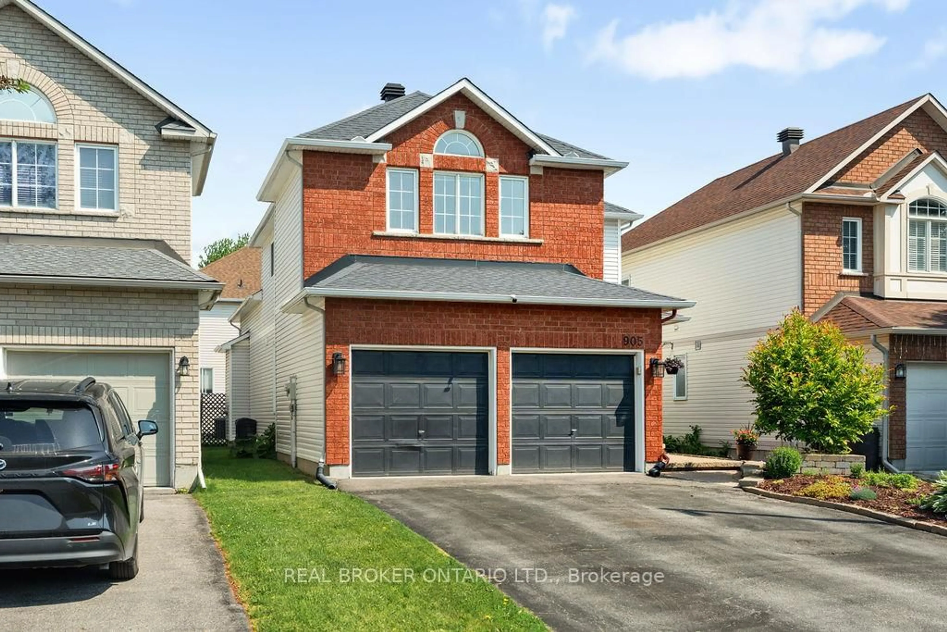 Home with brick exterior material, street for 905 Balzac Lane, Orleans Ontario K4A 4E4
