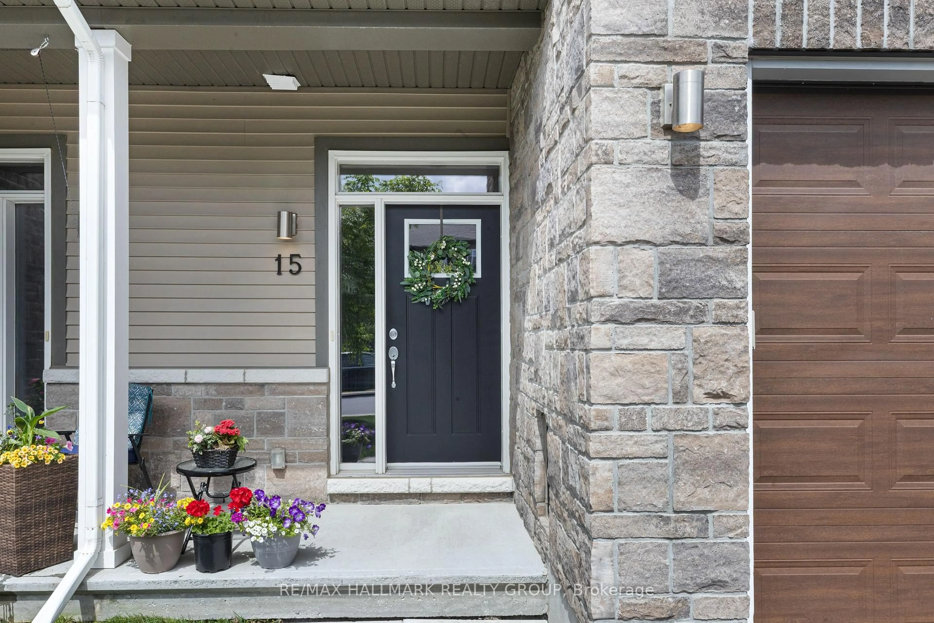 Unknown for 15 RIDDELL St, Carleton Place Ontario K7C 0J5
