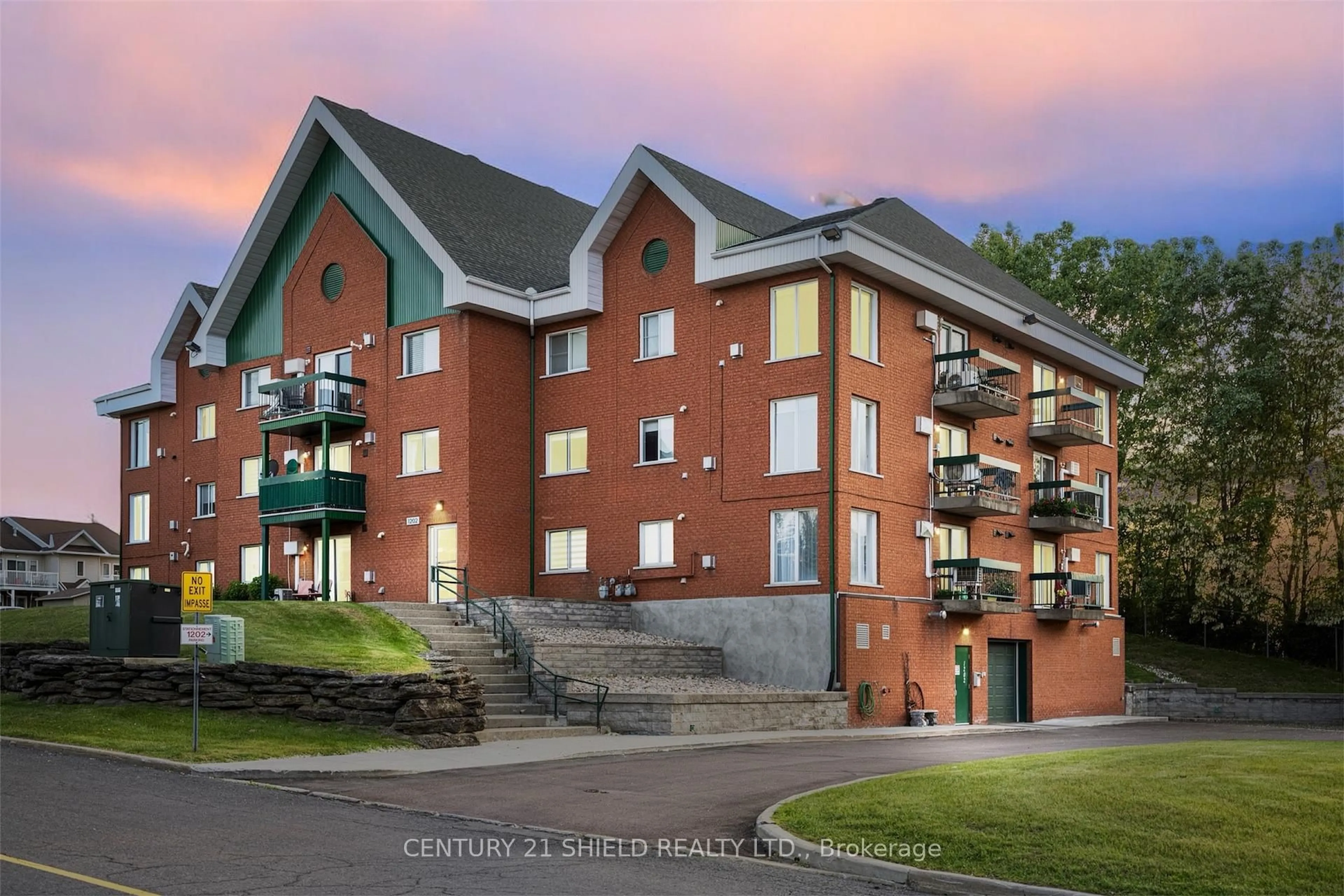 A pic from outside/outdoor area/front of a property/back of a property/a pic from drone, building for 1202 Clement St #236, Hawkesbury Ontario K6A 3V6