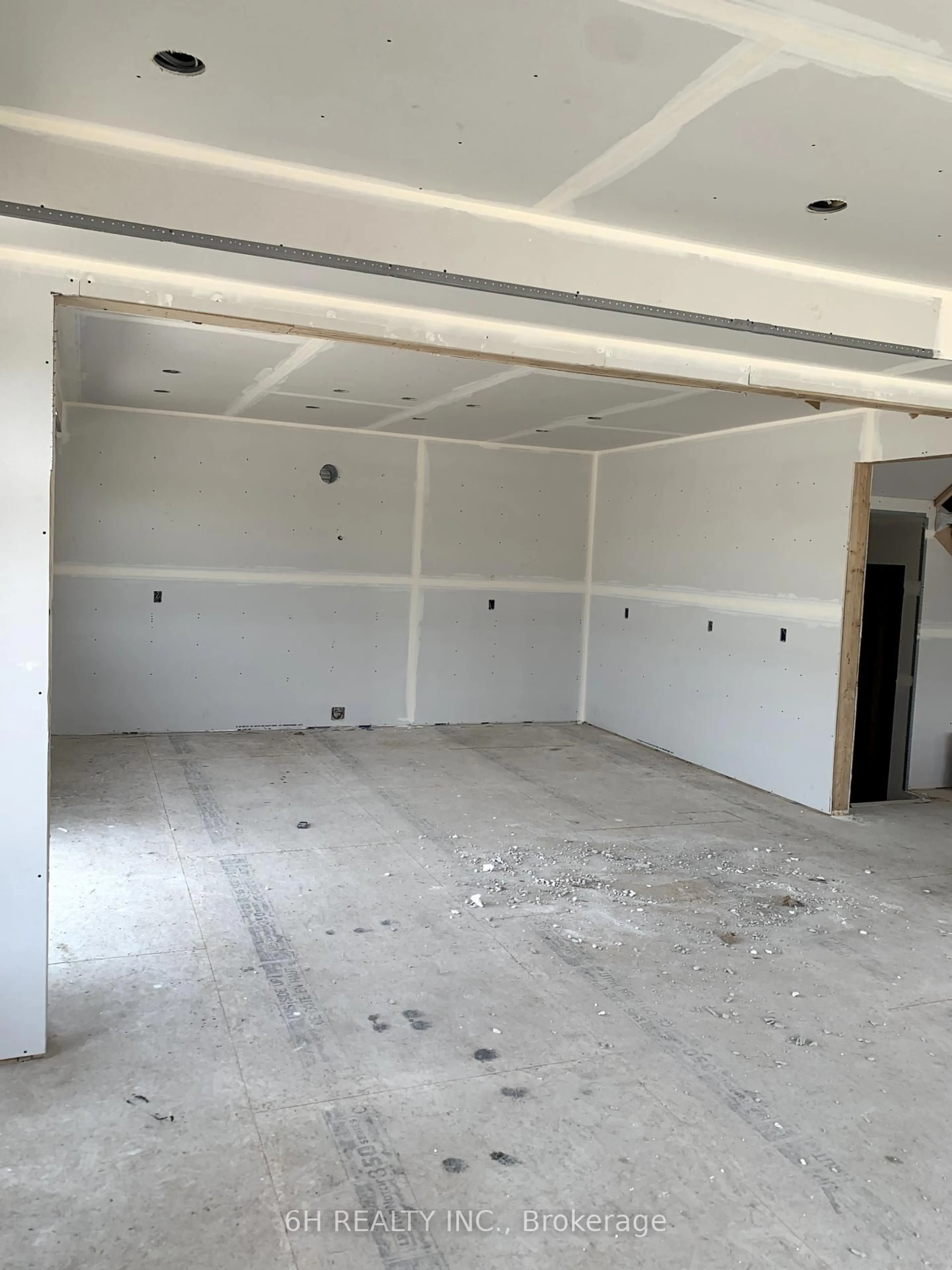 A pic of a room for 620 Ramsay Rd, Selwyn Ontario K9K 0J7