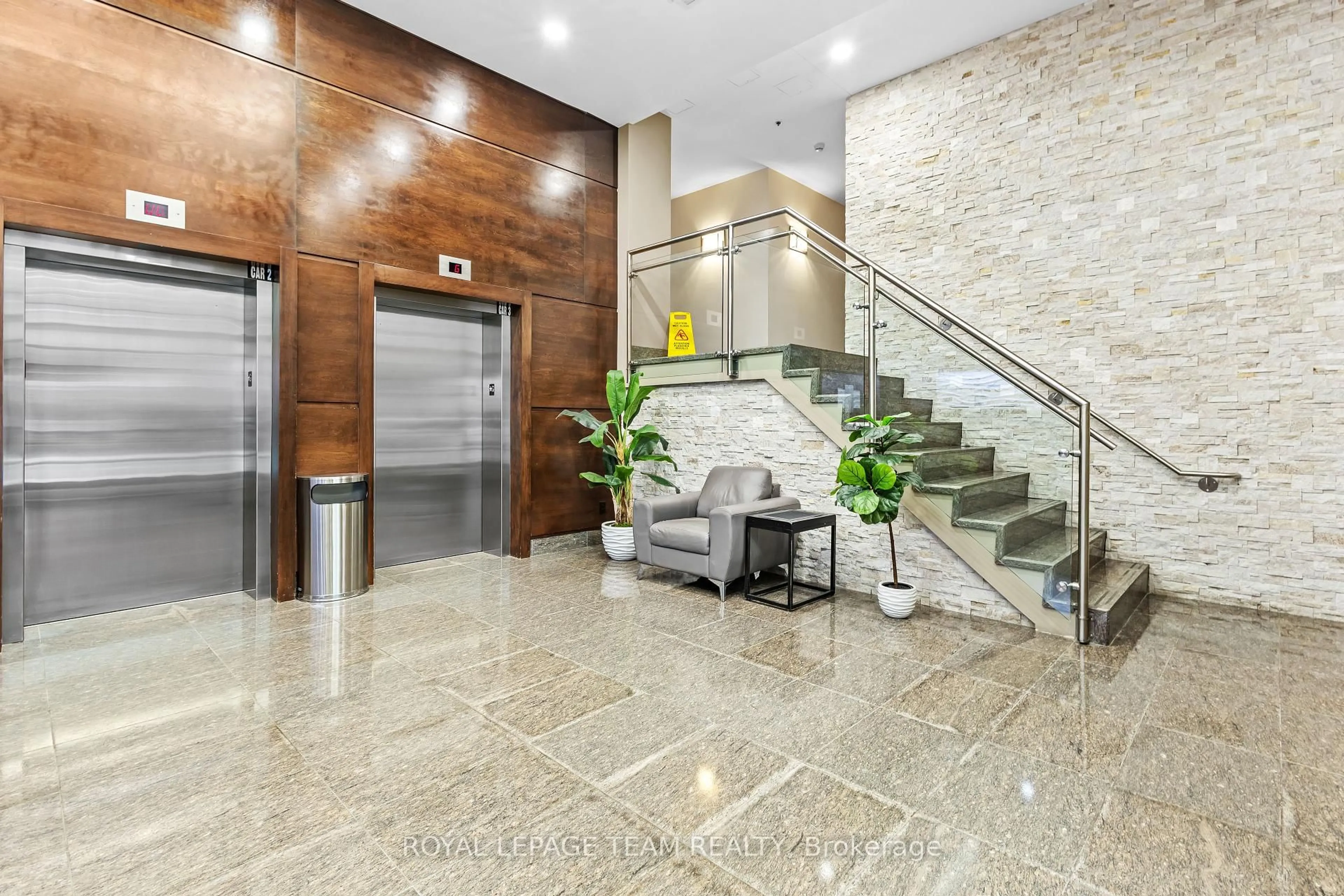 Lobby for 238 Besserer St #509, Ottawa Ontario K1N 6B1