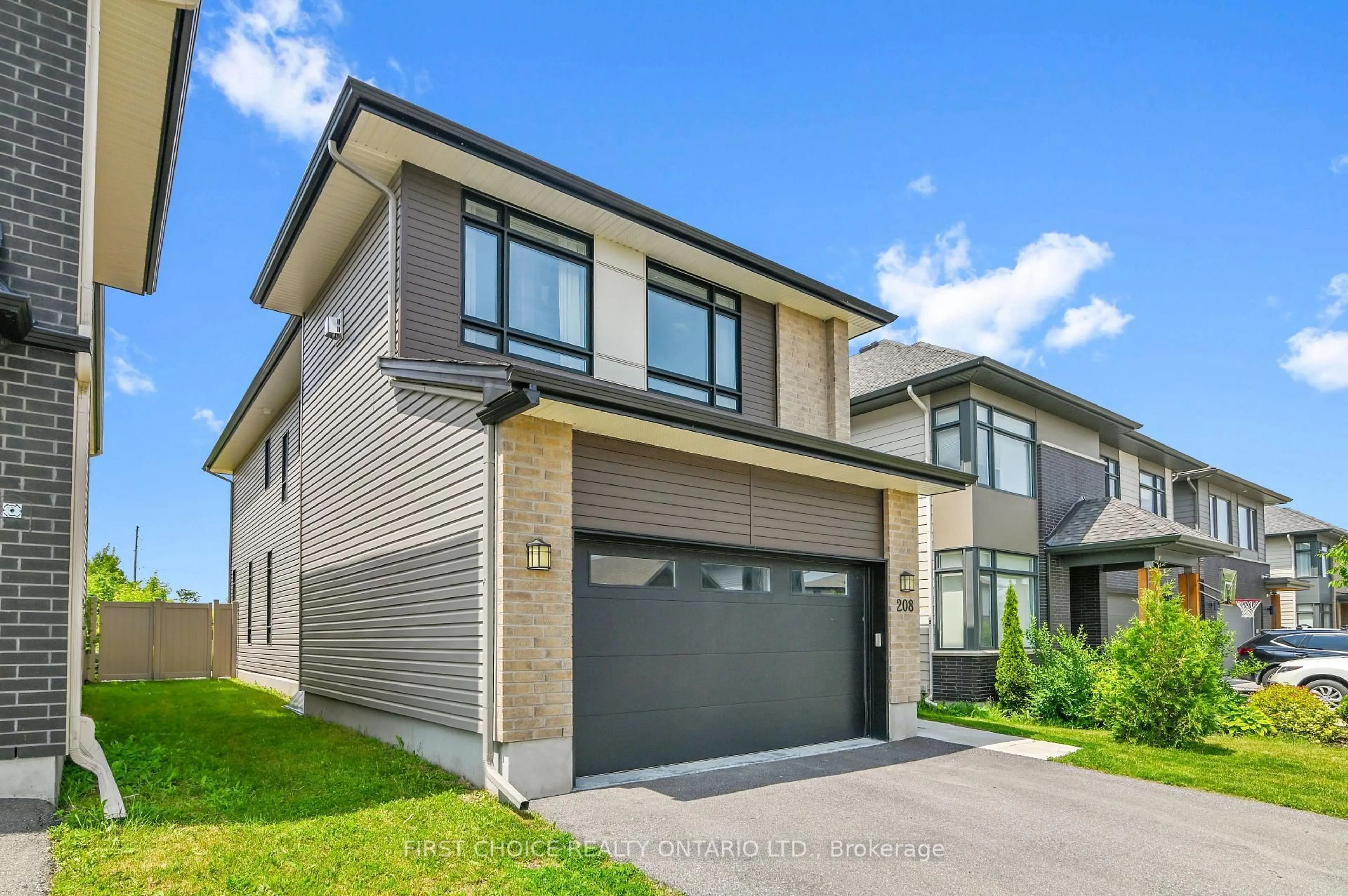 Home with brick exterior material, street for 208 Taurus Pl, Ottawa Ontario K1X 0A6