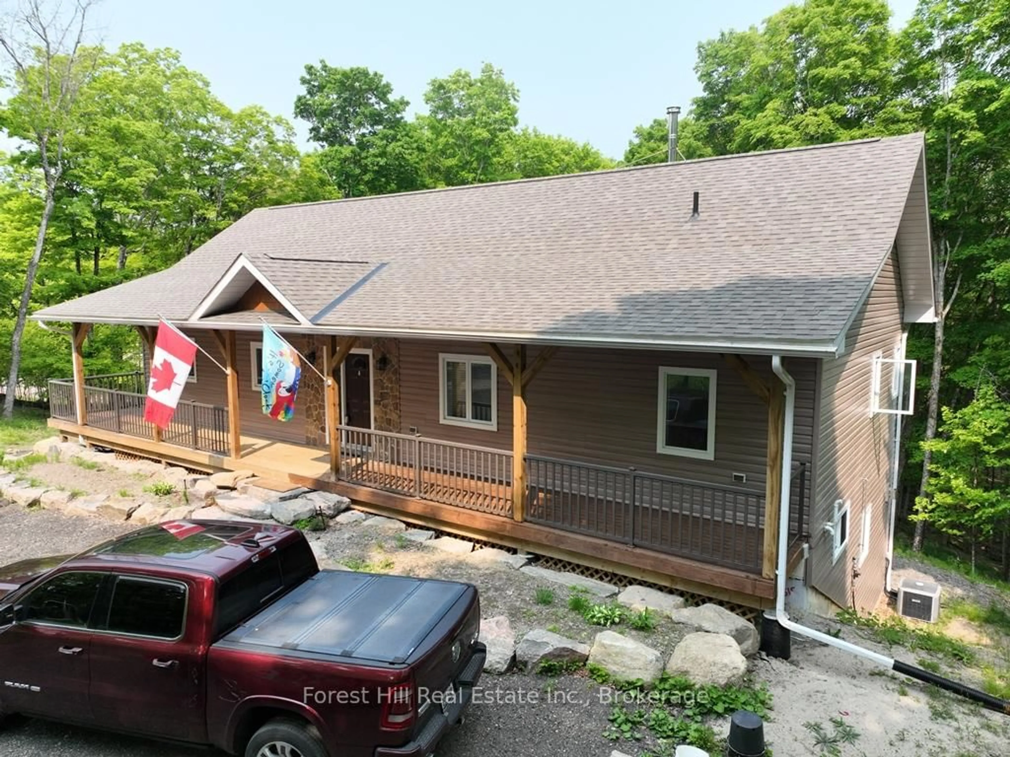 A pic from outside/outdoor area/front of a property/back of a property/a pic from drone, unknown for 253 Ridgeview Rd, Dysart et al Ontario K0M 1S0