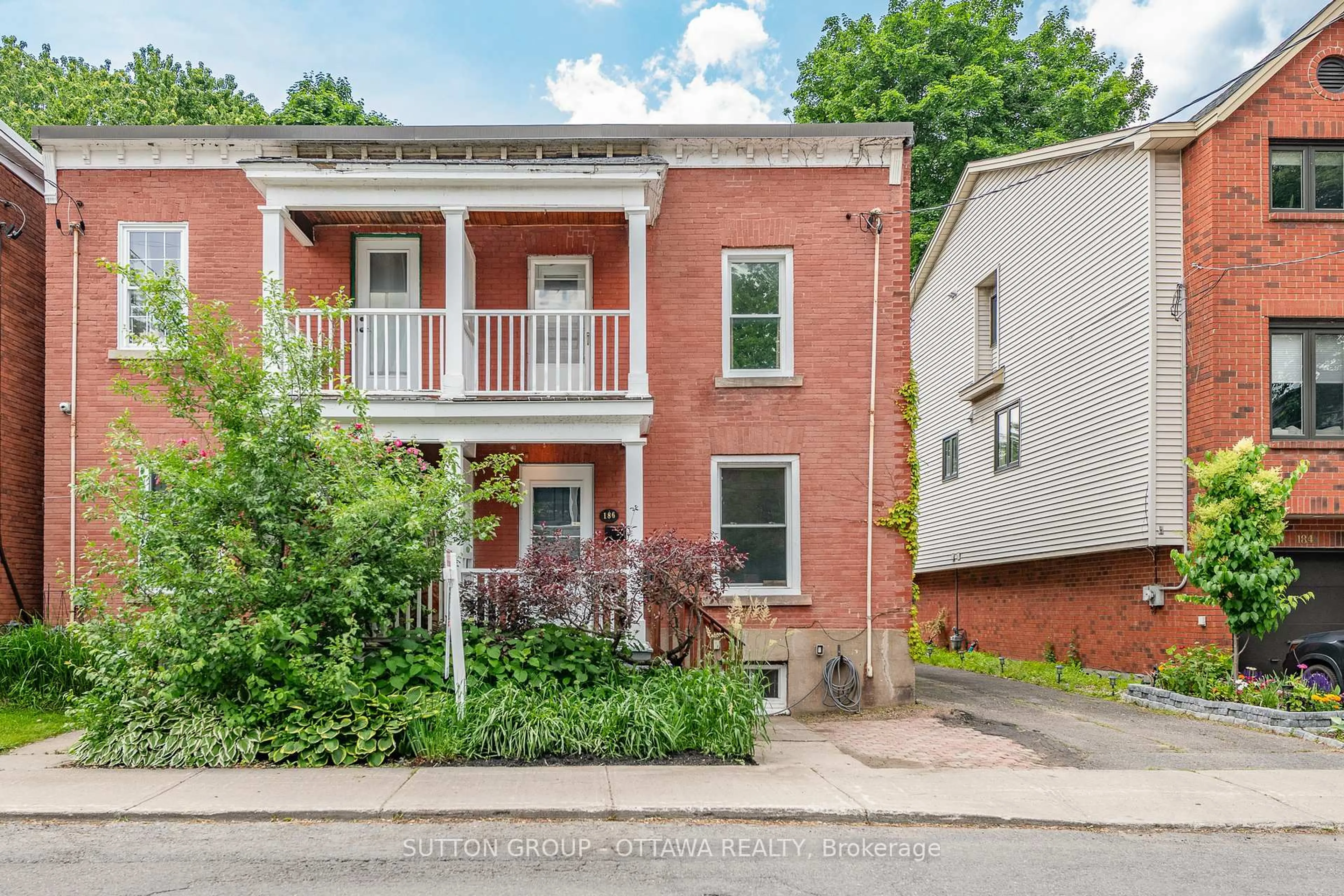 Home with brick exterior material, street for 186 Mcgillivray St, Ottawa Ontario K1S 1K8