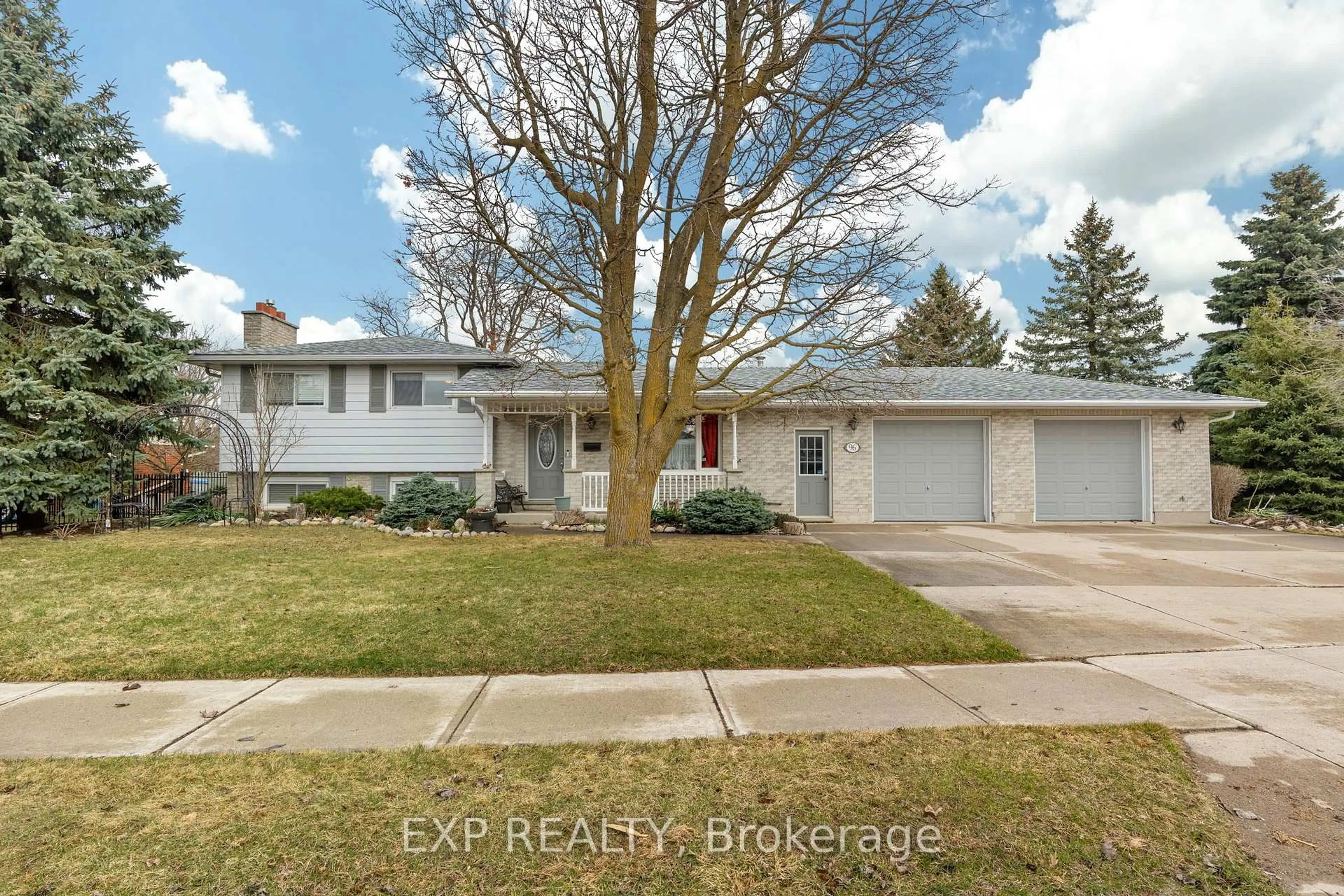 Unknown for 96 Langford Dr, Lucan Biddulph Ontario N0M 2J0