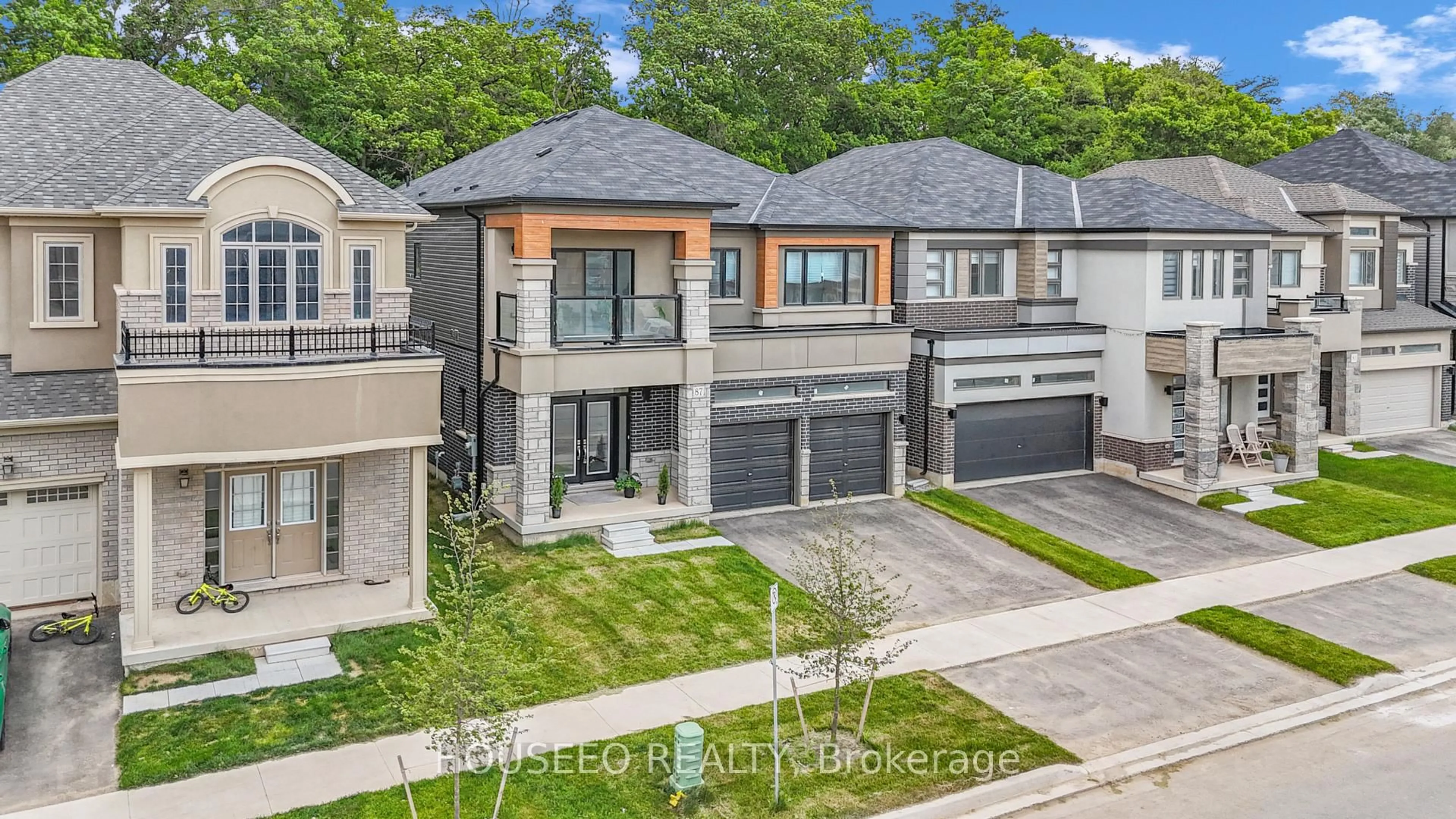 Home with brick exterior material, street for 87 Macklin St, Brantford Ontario N3V 0B8
