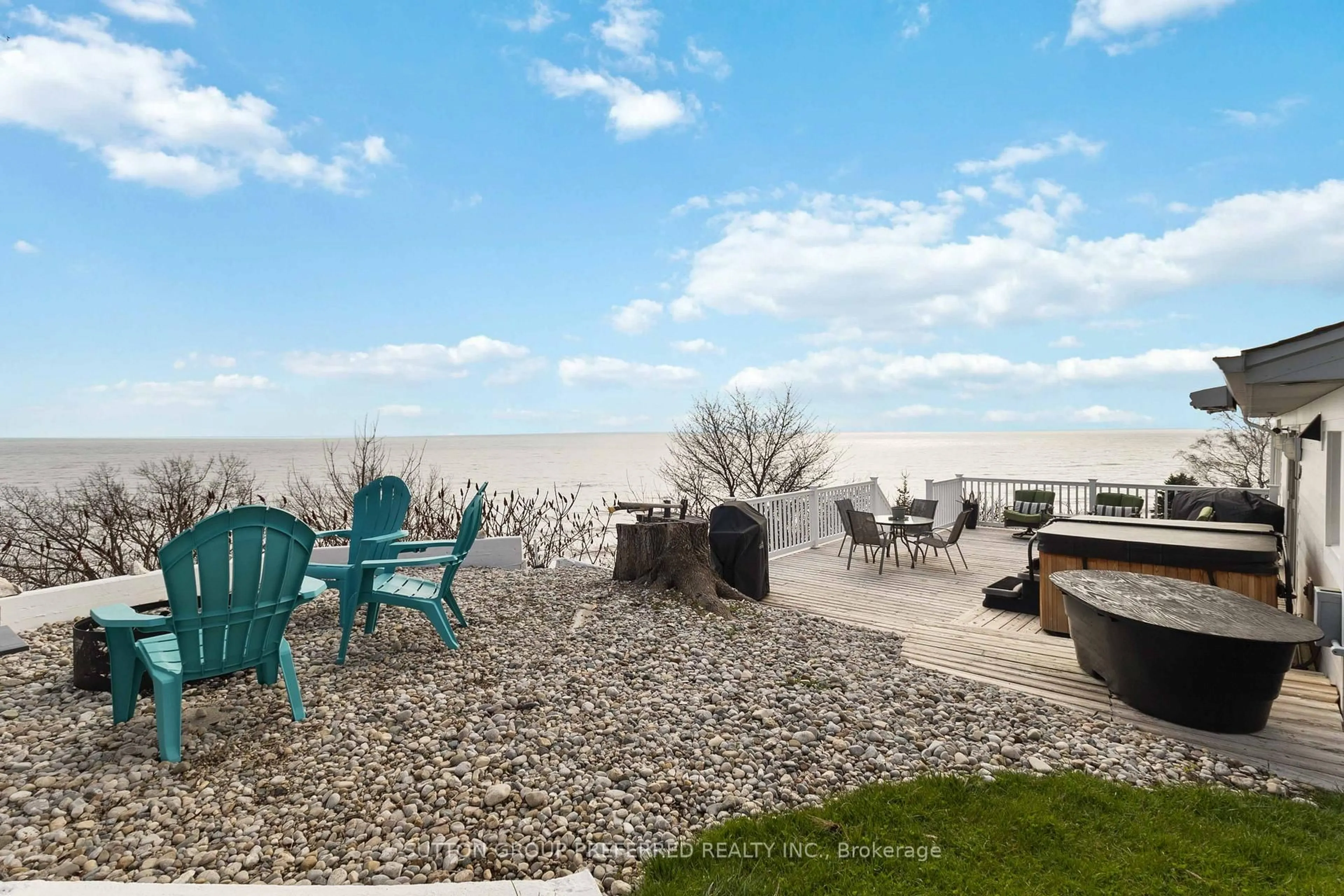 Patio, water/lake/river/ocean view for 49235 Blair Dr, Malahide Ontario N6H 2R2
