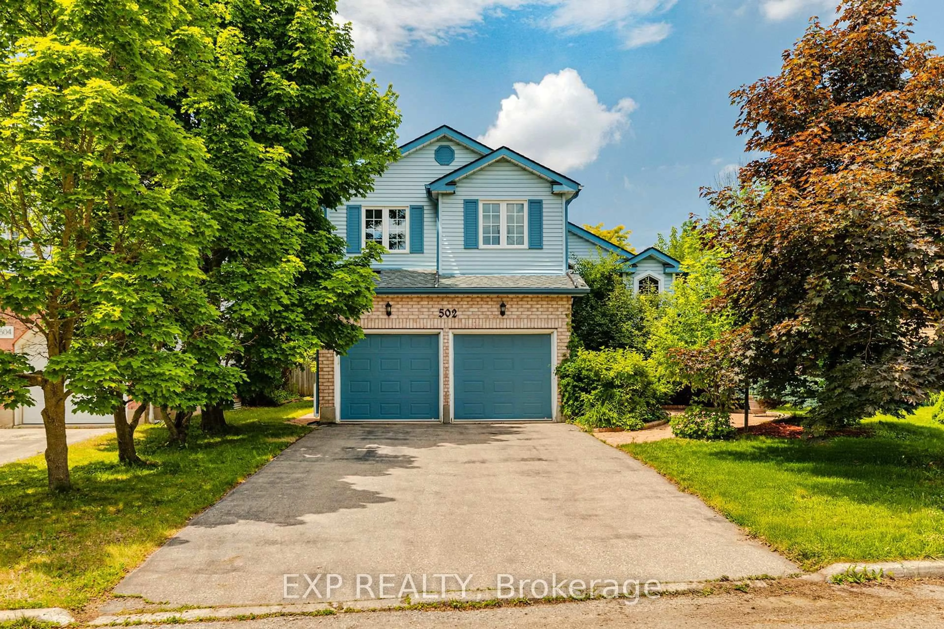 A pic from outside/outdoor area/front of a property/back of a property/a pic from drone, street for 502 Baringham Pl, Waterloo Ontario N2T 2J4