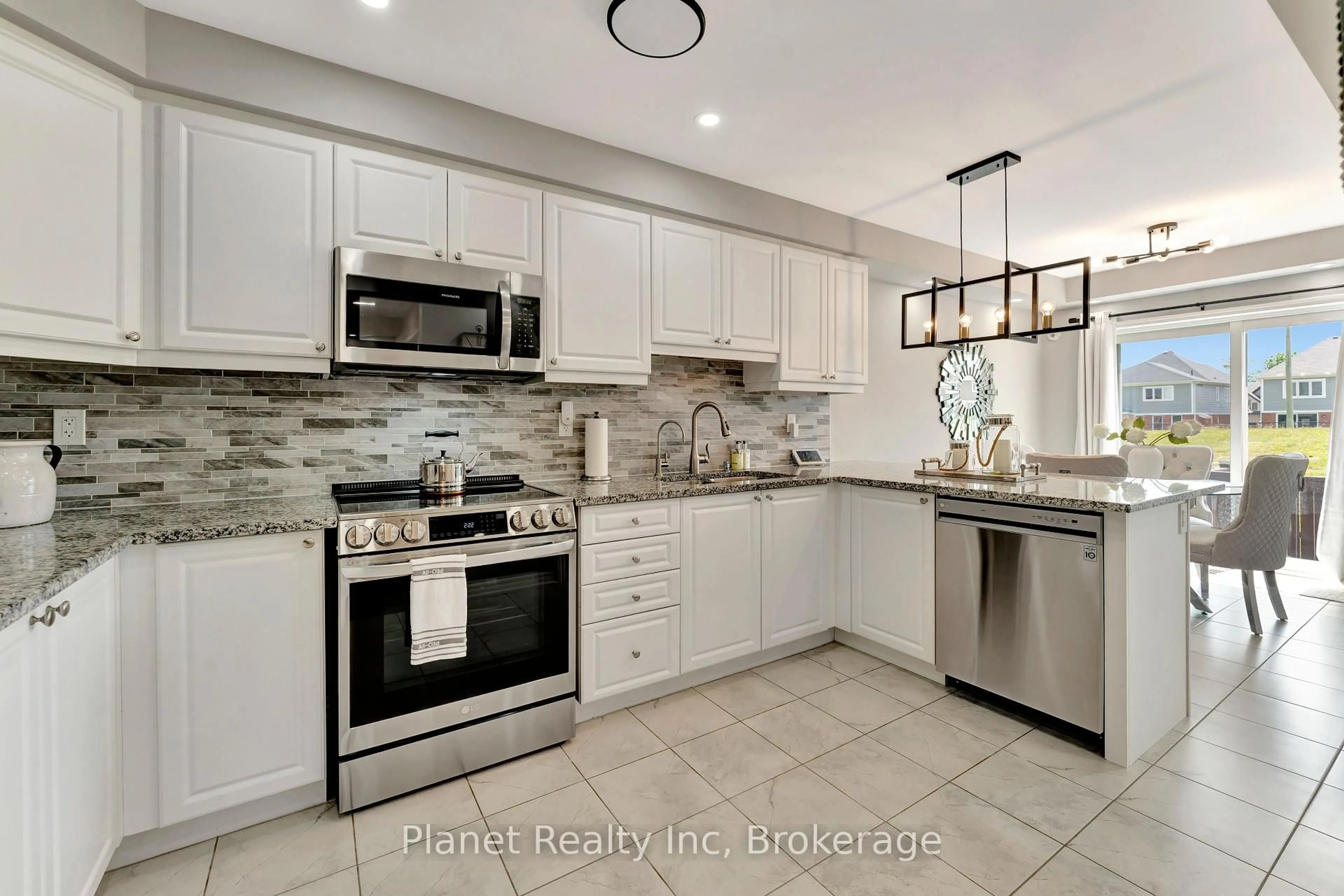 Unknown for 212 Waterbrook Lane, Kitchener Ontario N2P 0H7