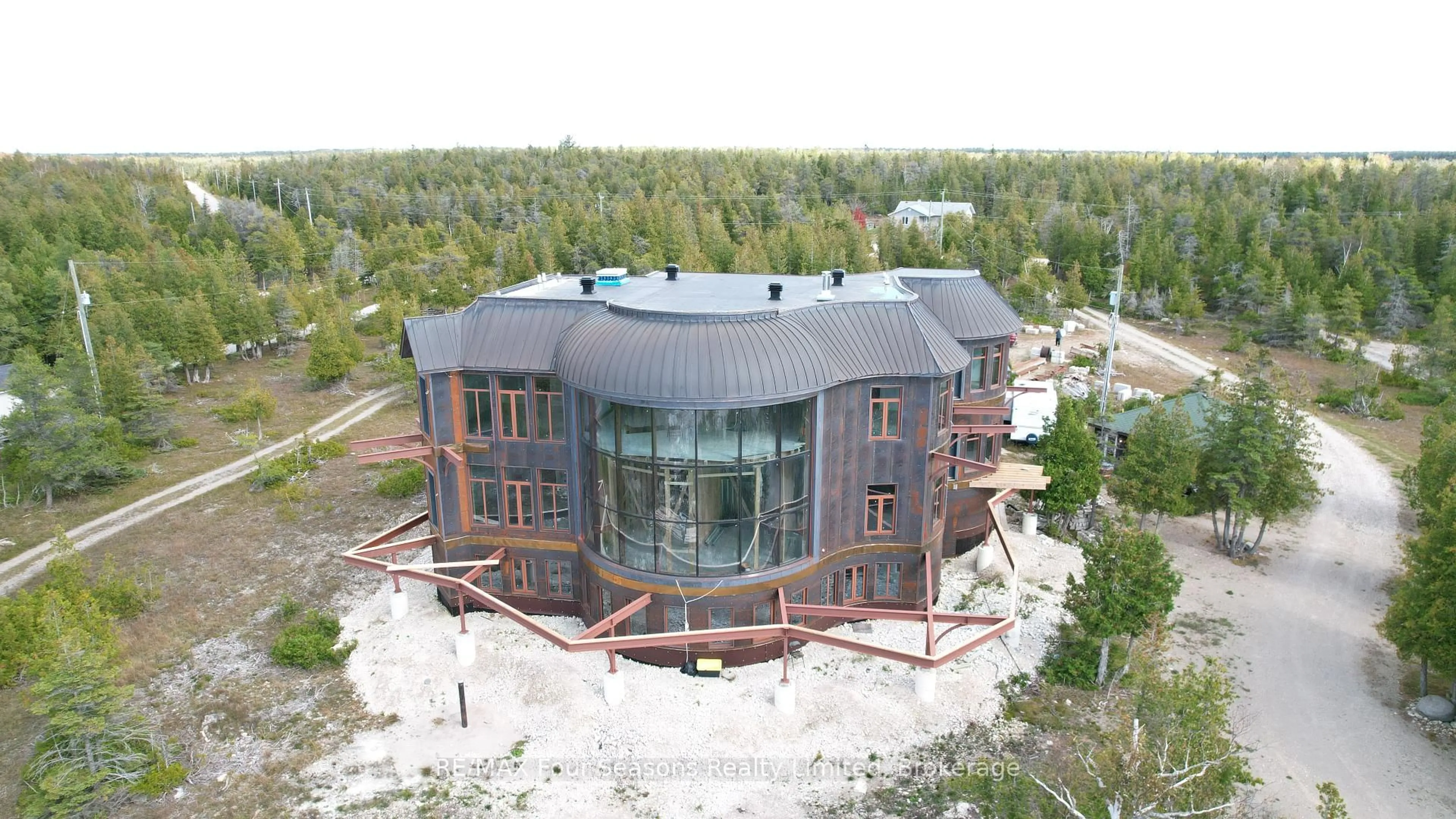 A pic from outside/outdoor area/front of a property/back of a property/a pic from drone, building for 794 Dorcas Bay Rd, Northern Bruce Peninsula Ontario N0H 2R0