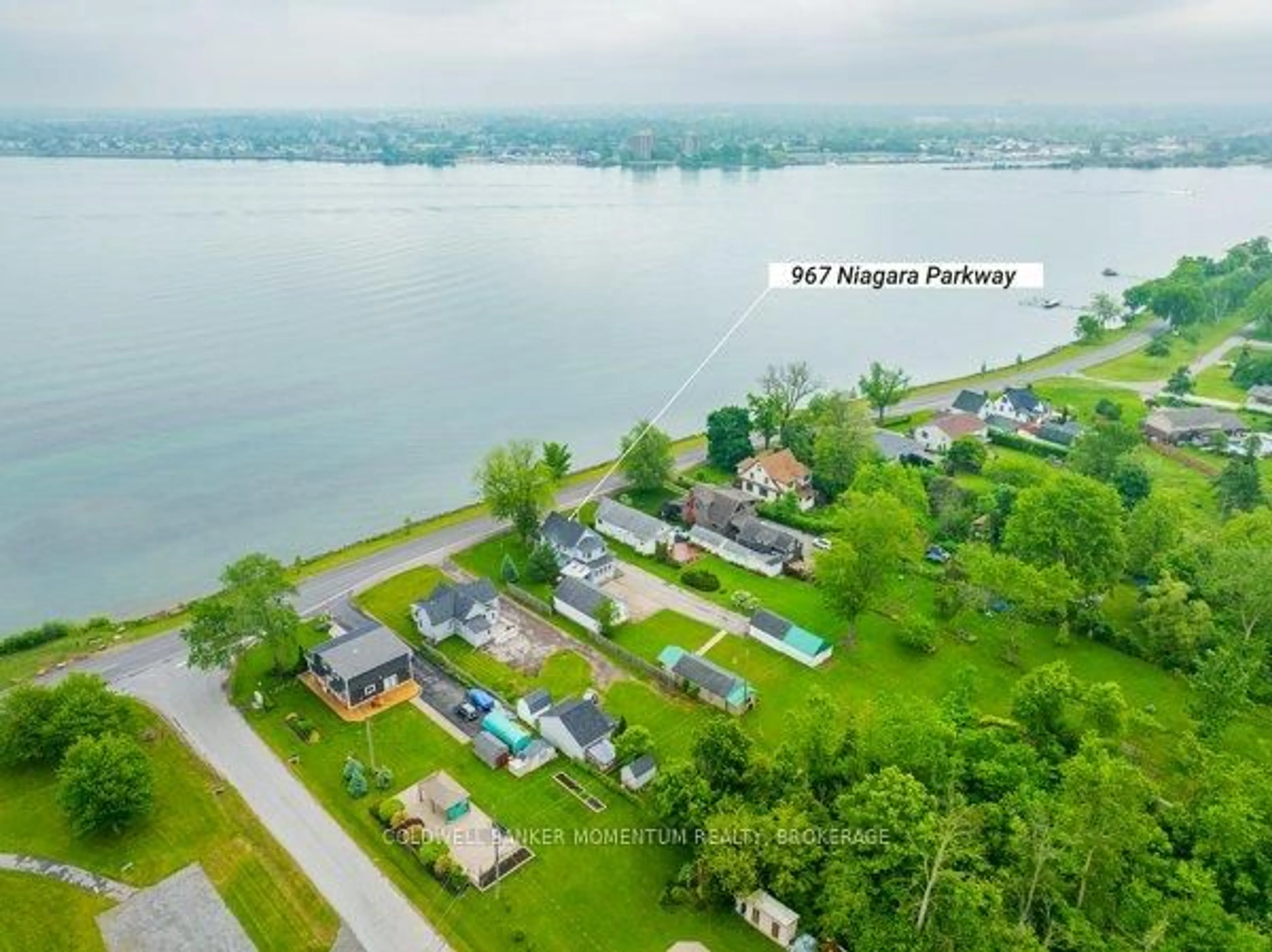 A pic from outside/outdoor area/front of a property/back of a property/a pic from drone, water/lake/river/ocean view for 967 Niagara Pkwy, Fort Erie Ontario L2A 5M4